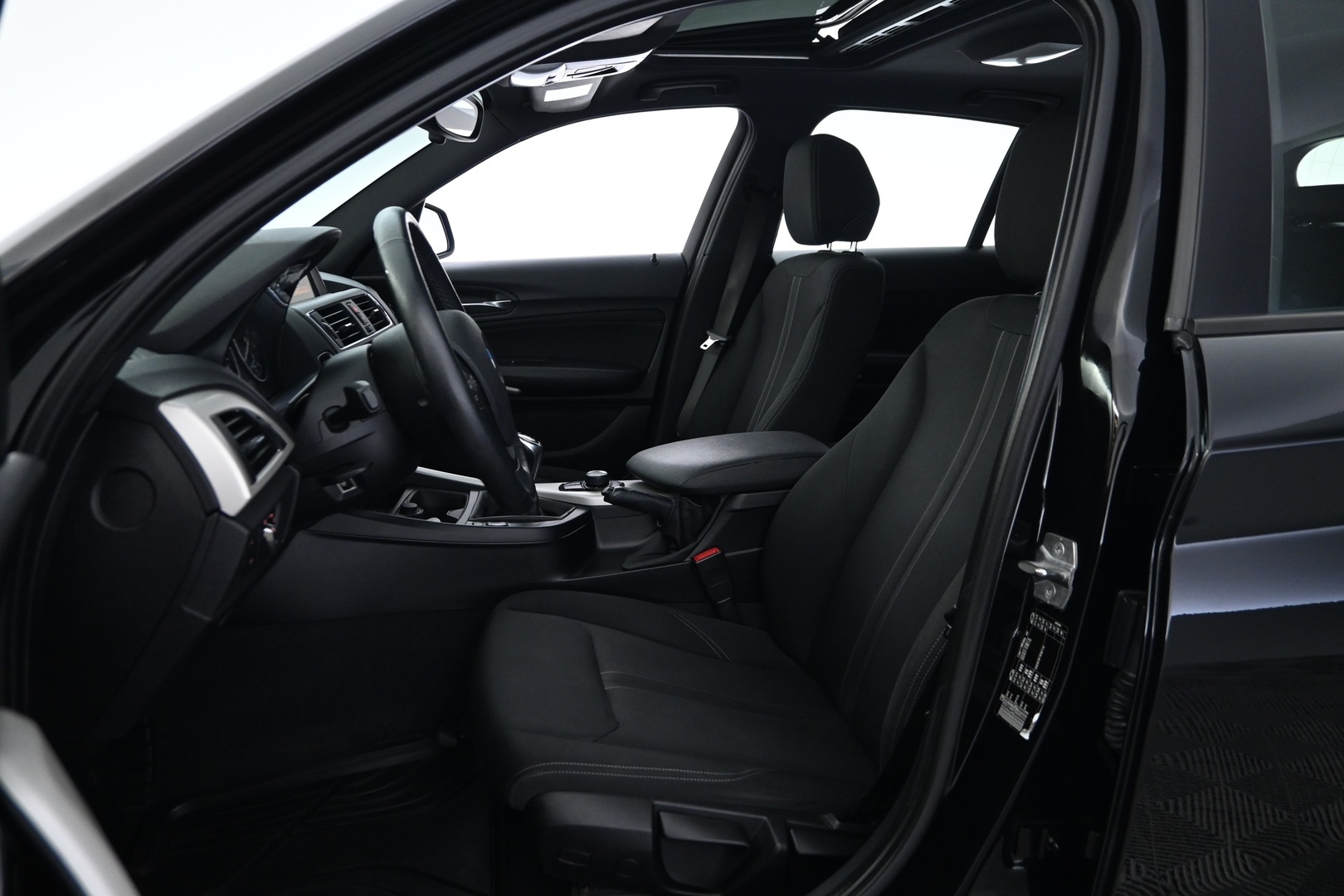 BMW 118 2016