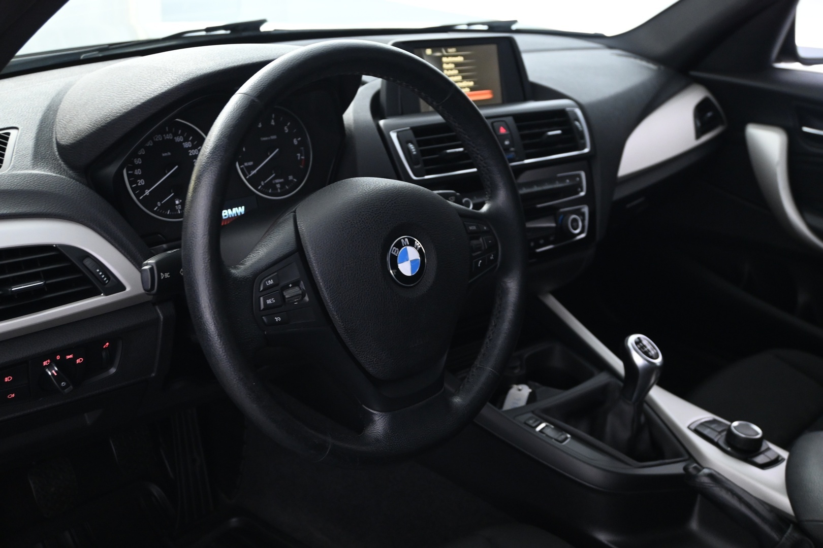 BMW 118 2016