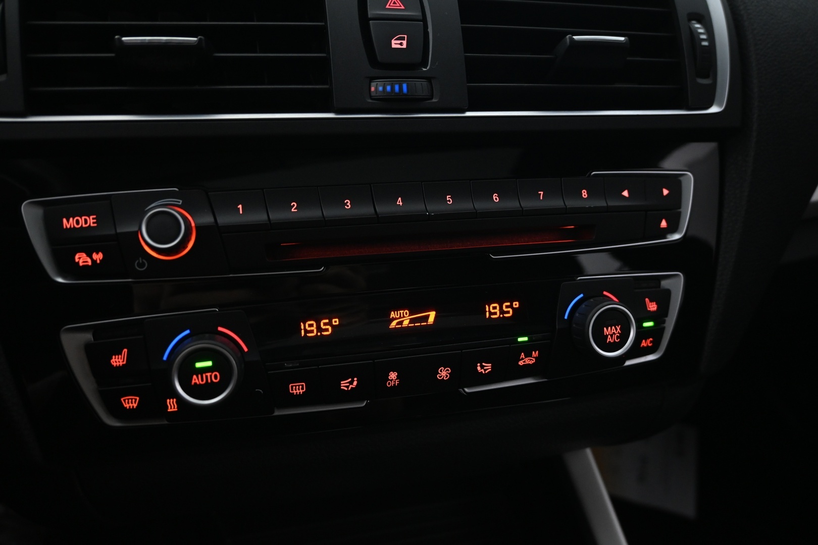 BMW 118 2016