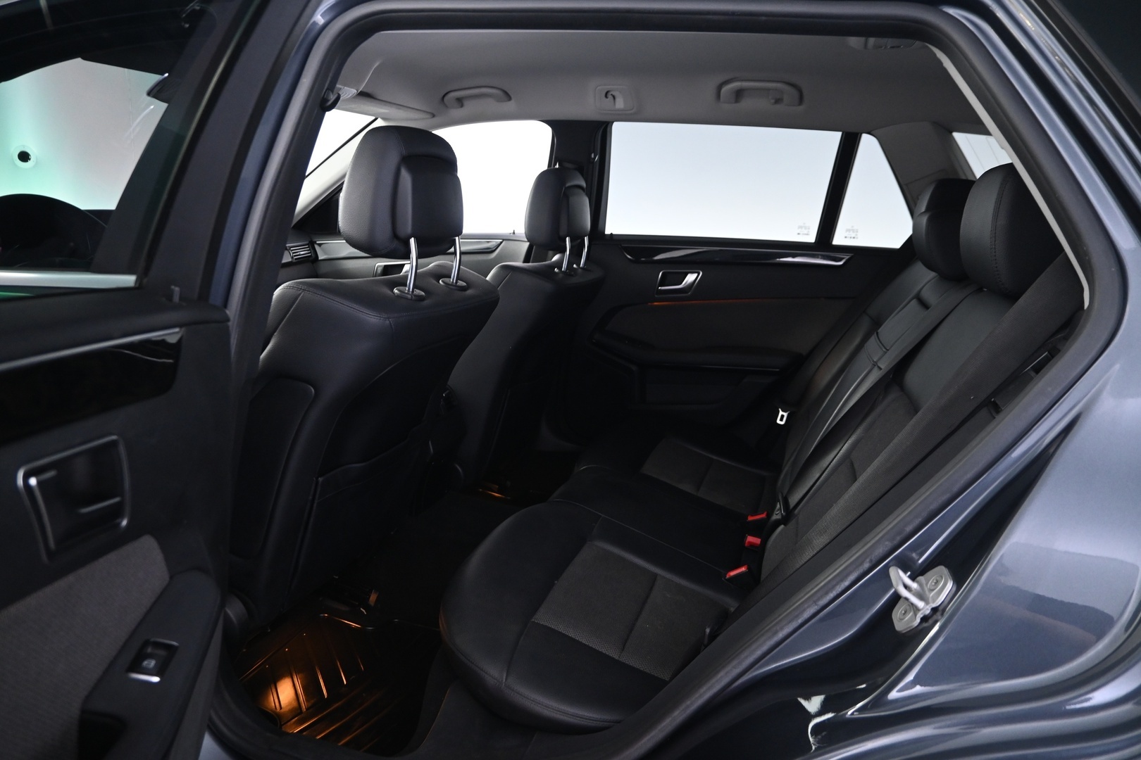 MERCEDES-BENZ E 2013