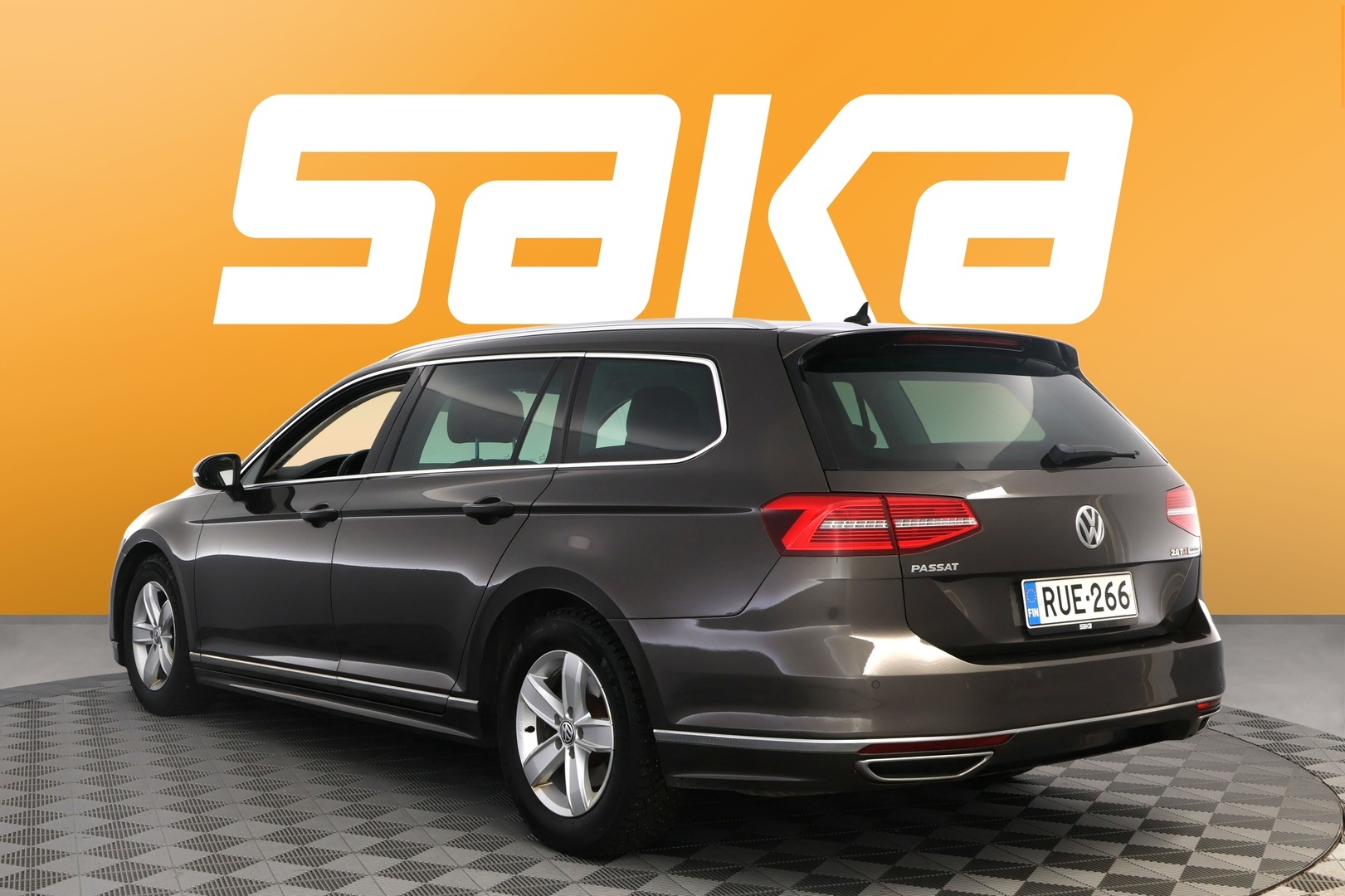 VOLKSWAGEN Passat 2016