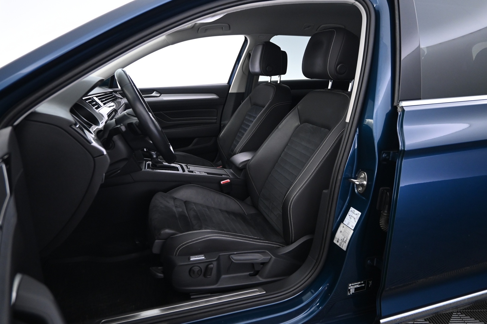 VOLKSWAGEN Passat 2021