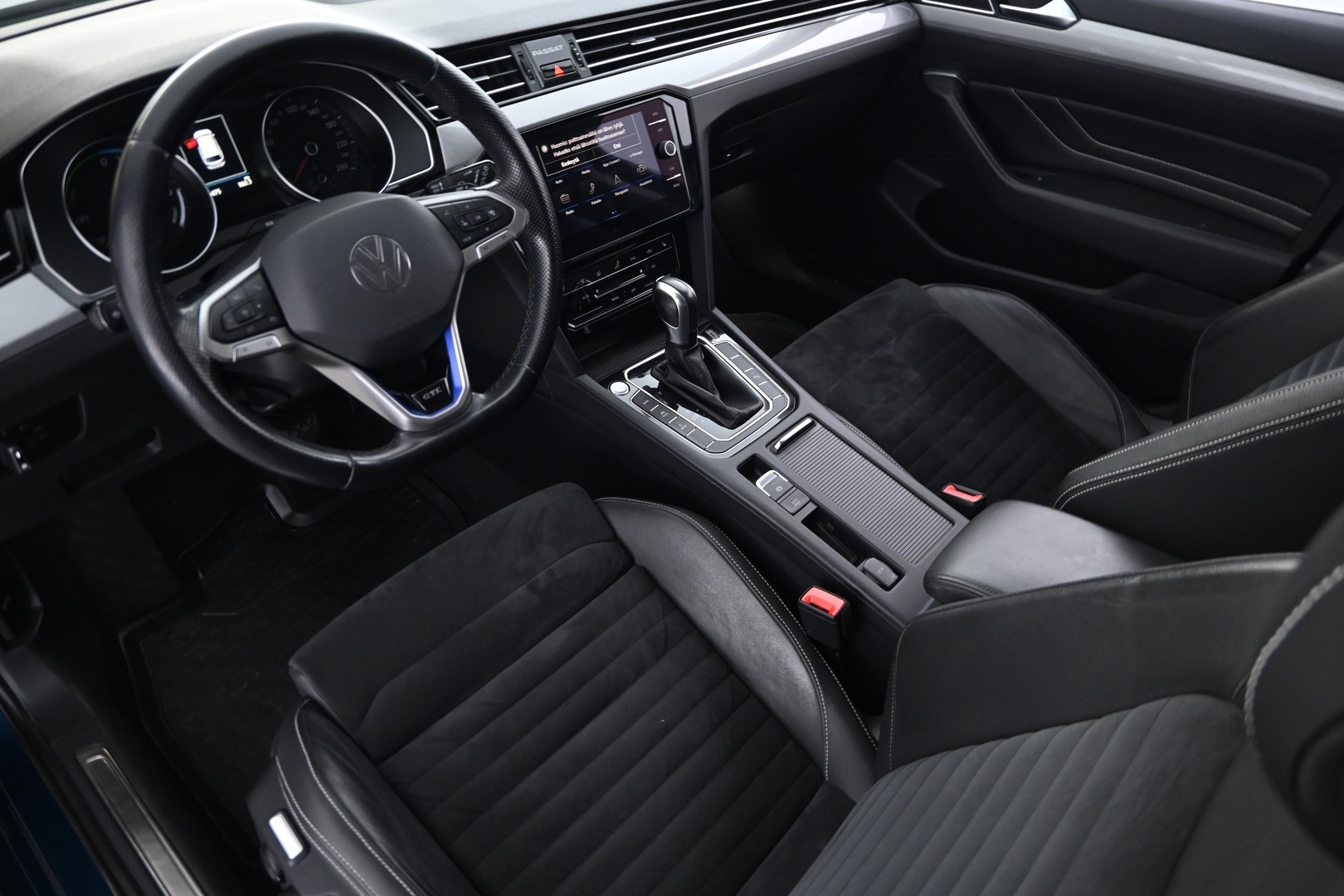 VOLKSWAGEN Passat 2021