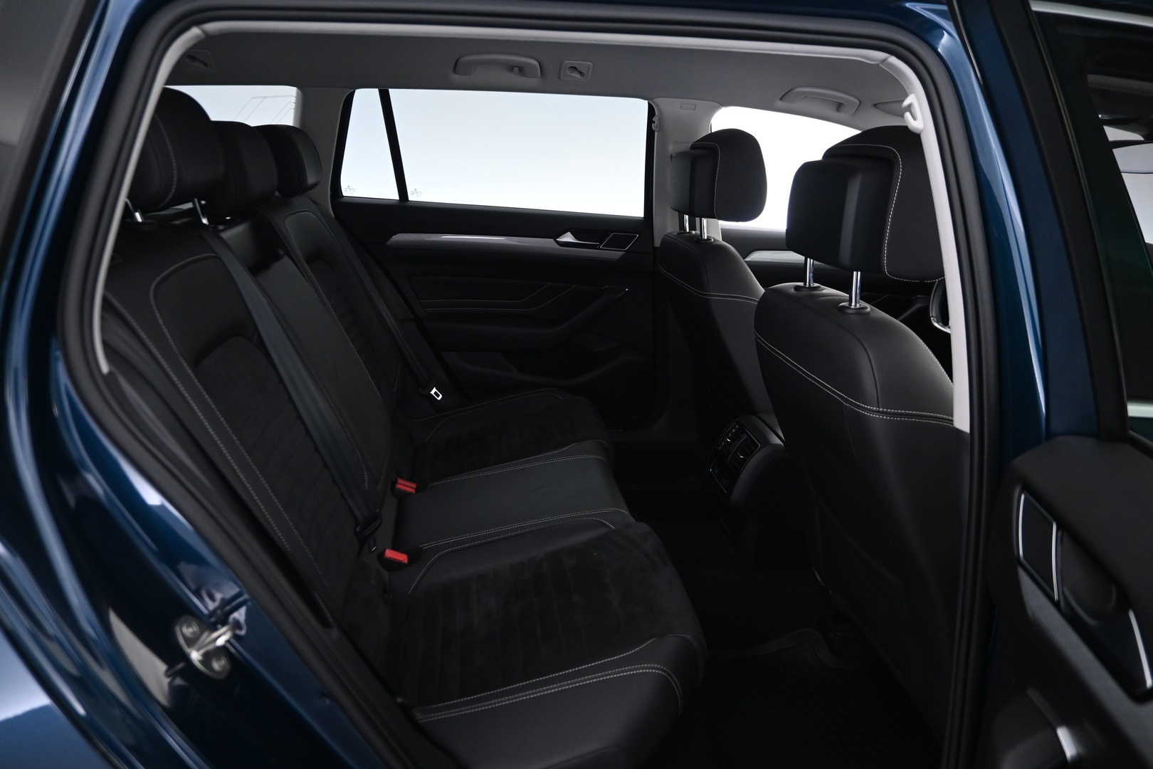 VOLKSWAGEN Passat 2021