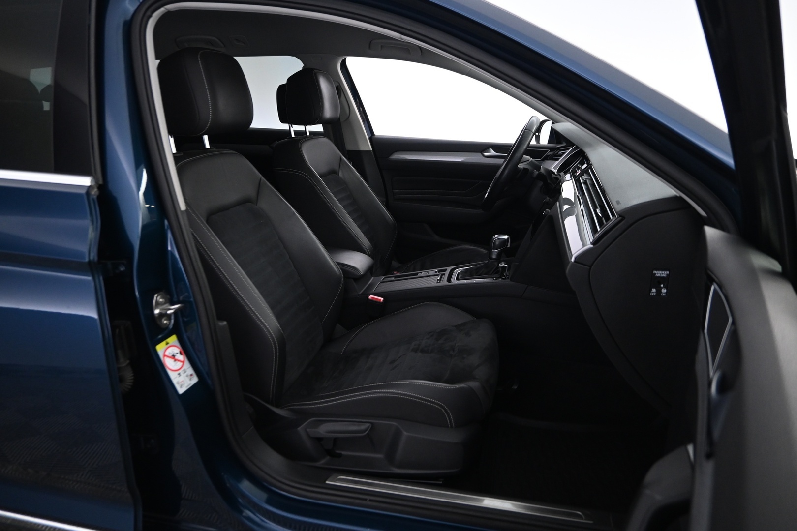 VOLKSWAGEN Passat 2021