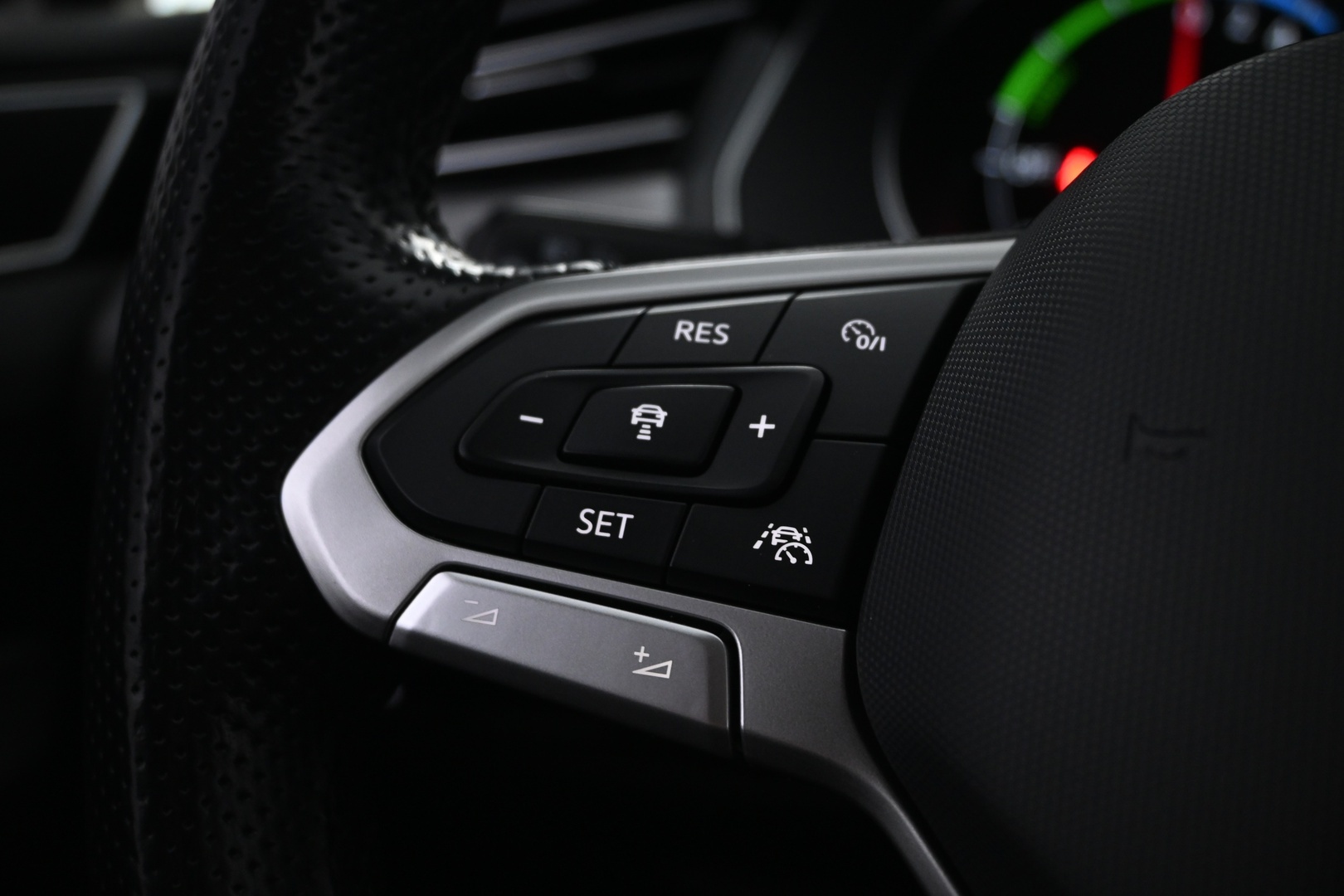 VOLKSWAGEN Passat 2021