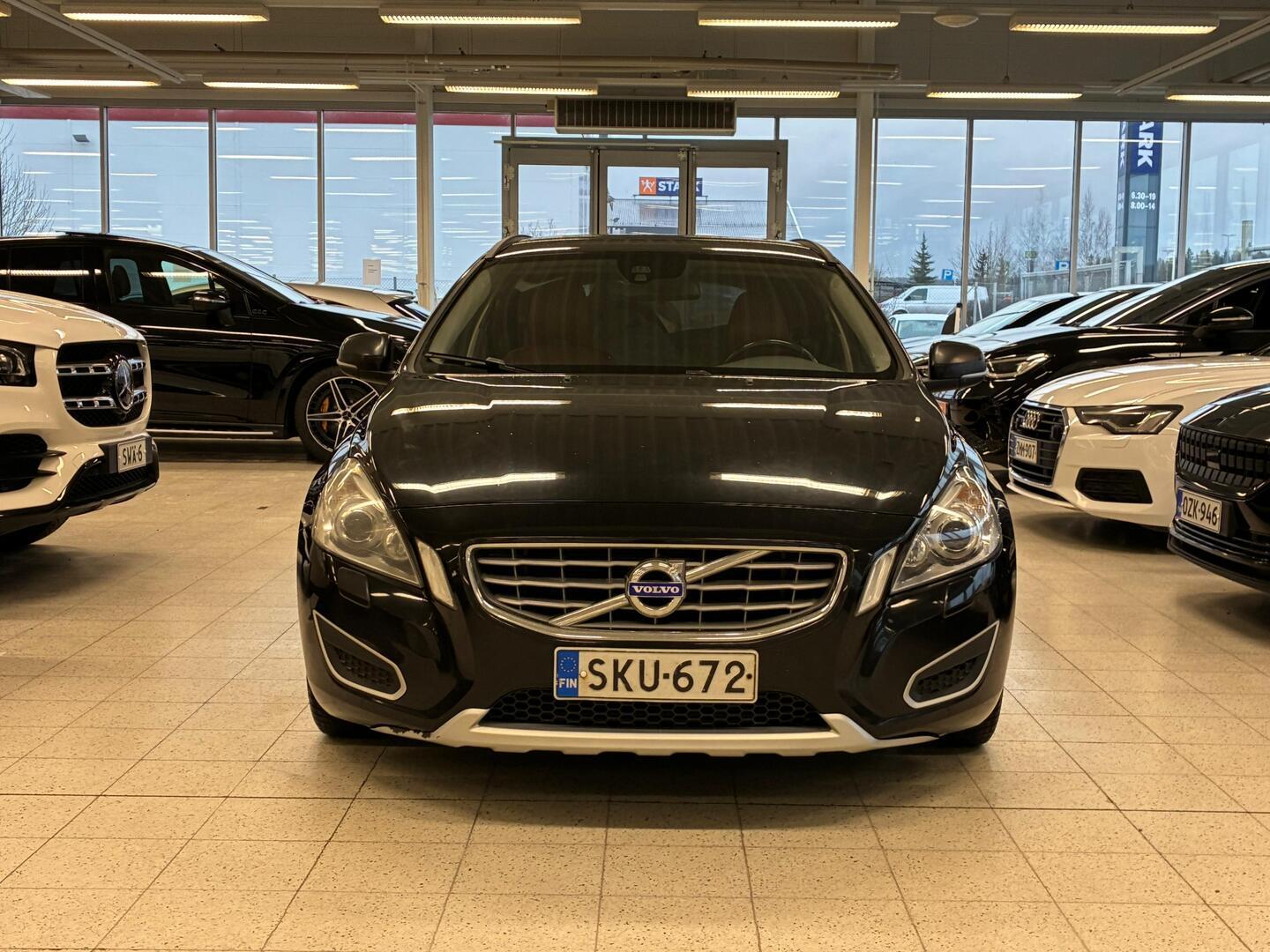 VOLVO V60 2013