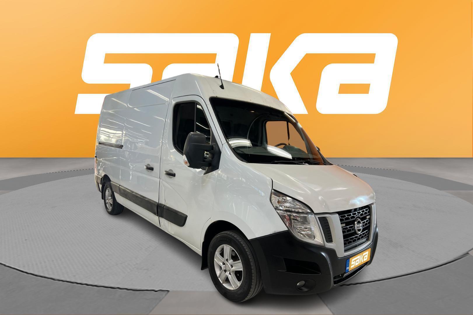 NISSAN NV400 2015