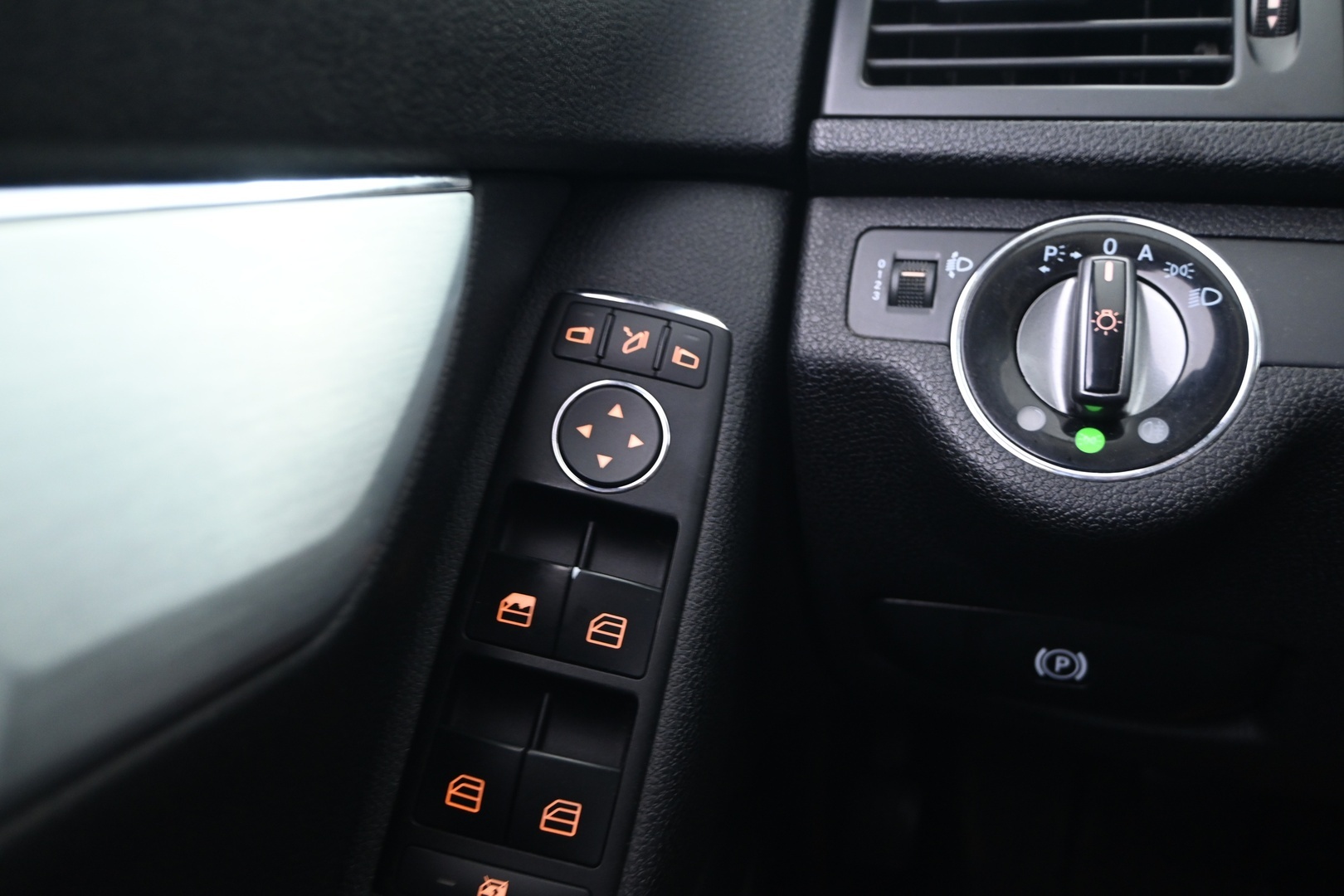 MERCEDES-BENZ C 2008