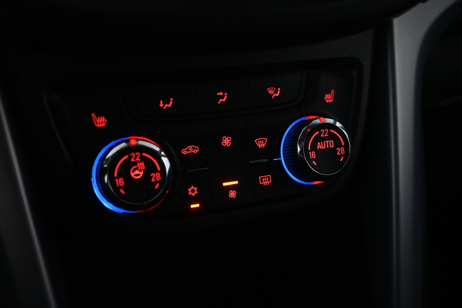OPEL Zafira Tourer 2016