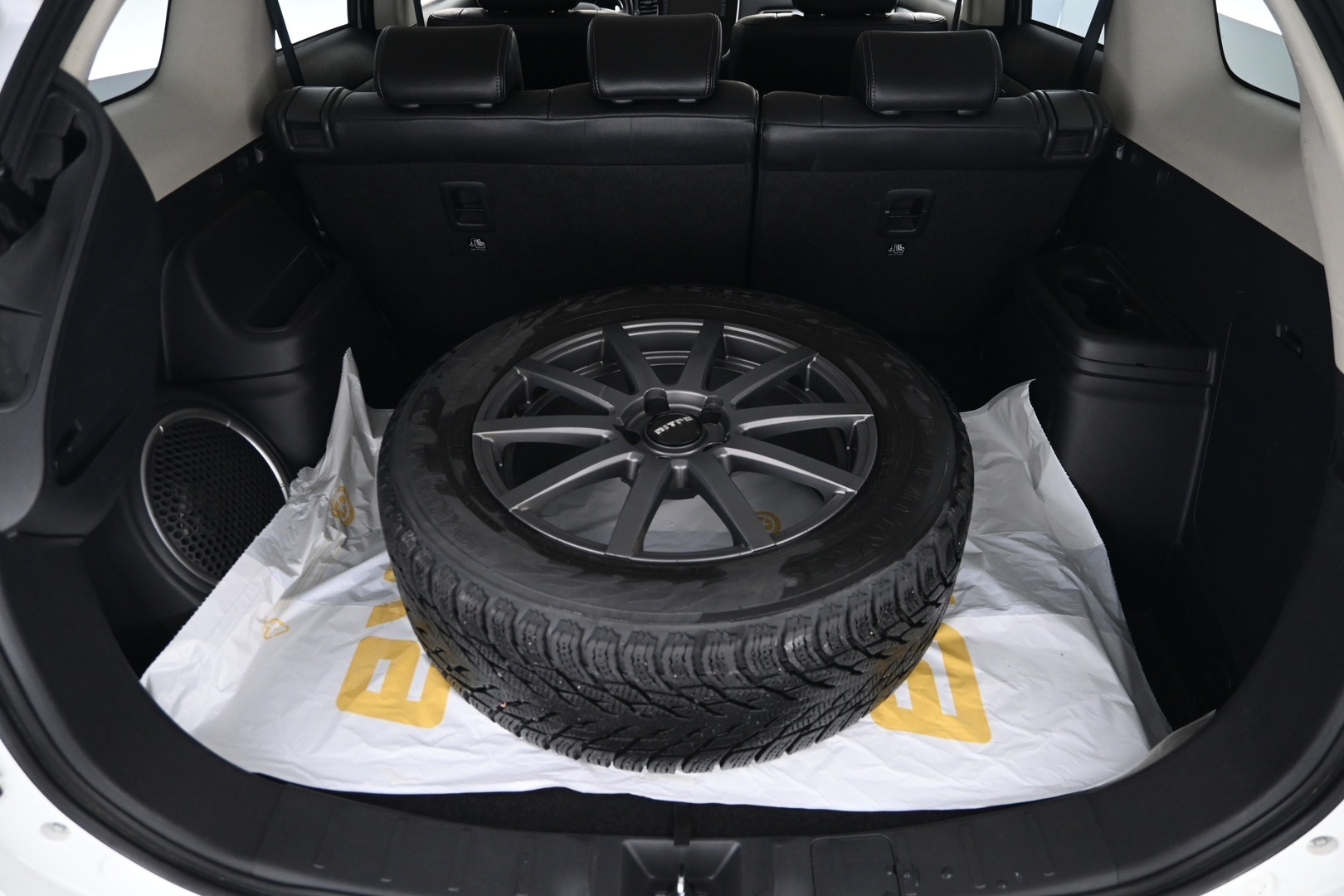 MITSUBISHI Outlander PHEV 2015