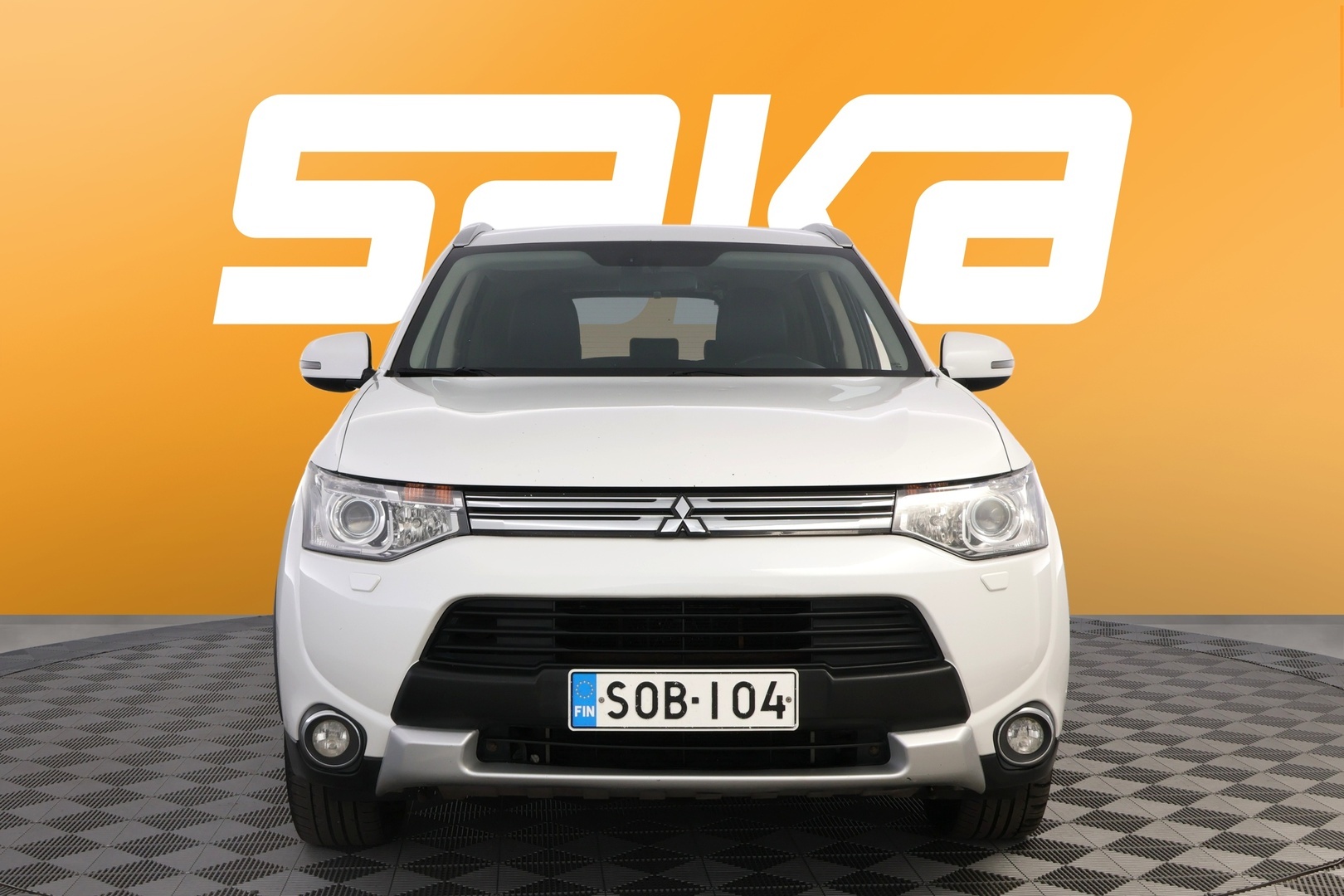 MITSUBISHI Outlander PHEV 2015