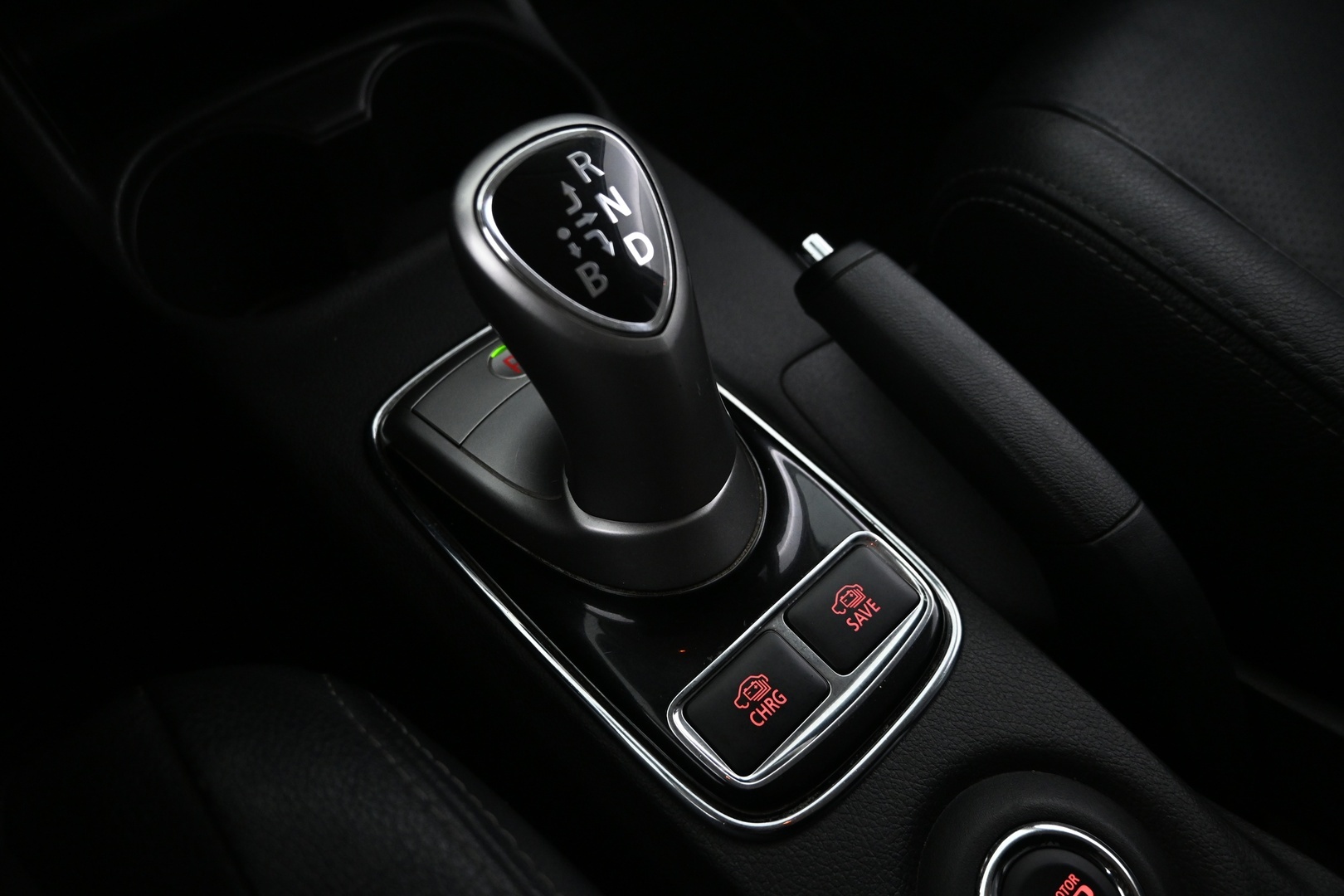 MITSUBISHI Outlander PHEV 2015