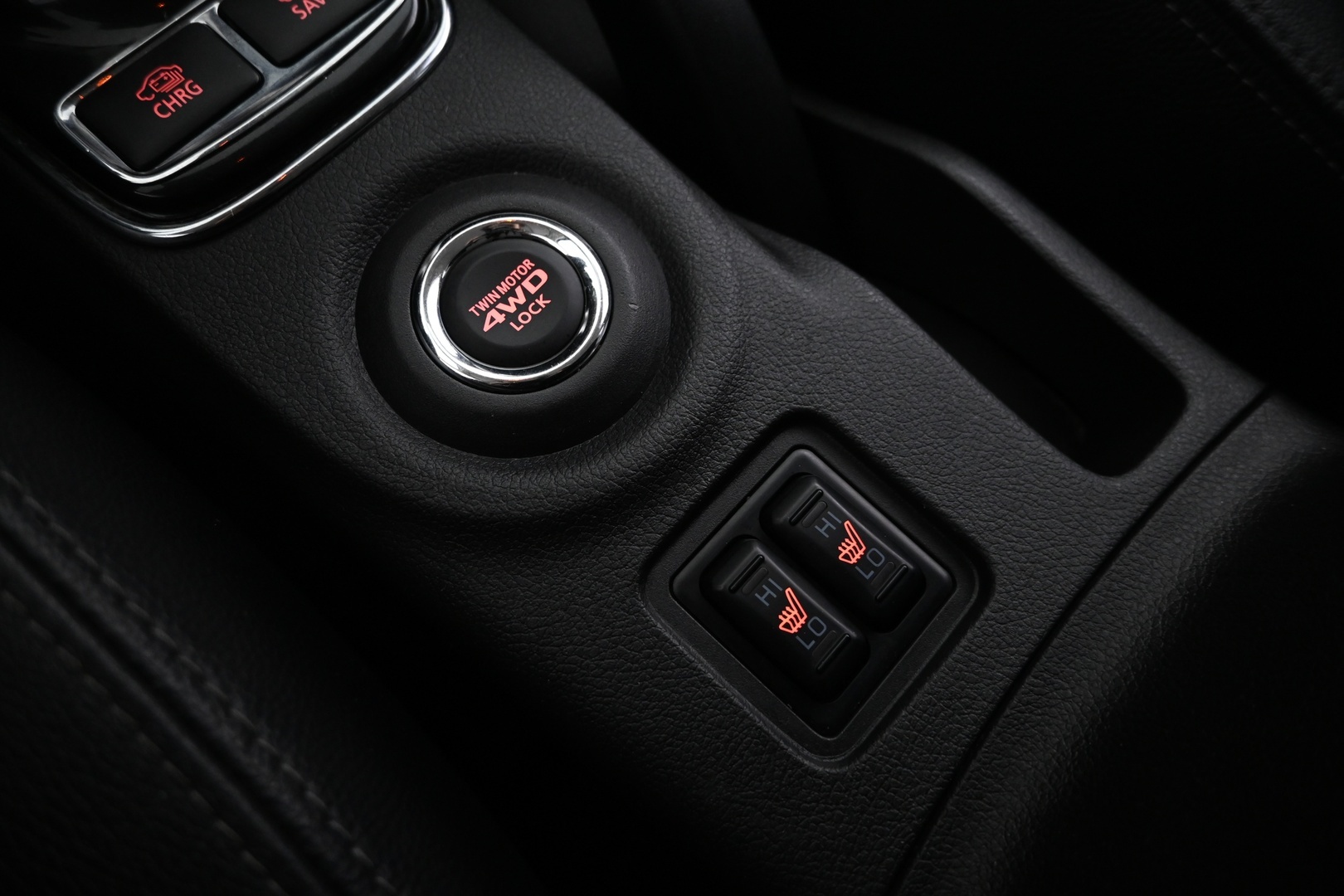 MITSUBISHI Outlander PHEV 2015