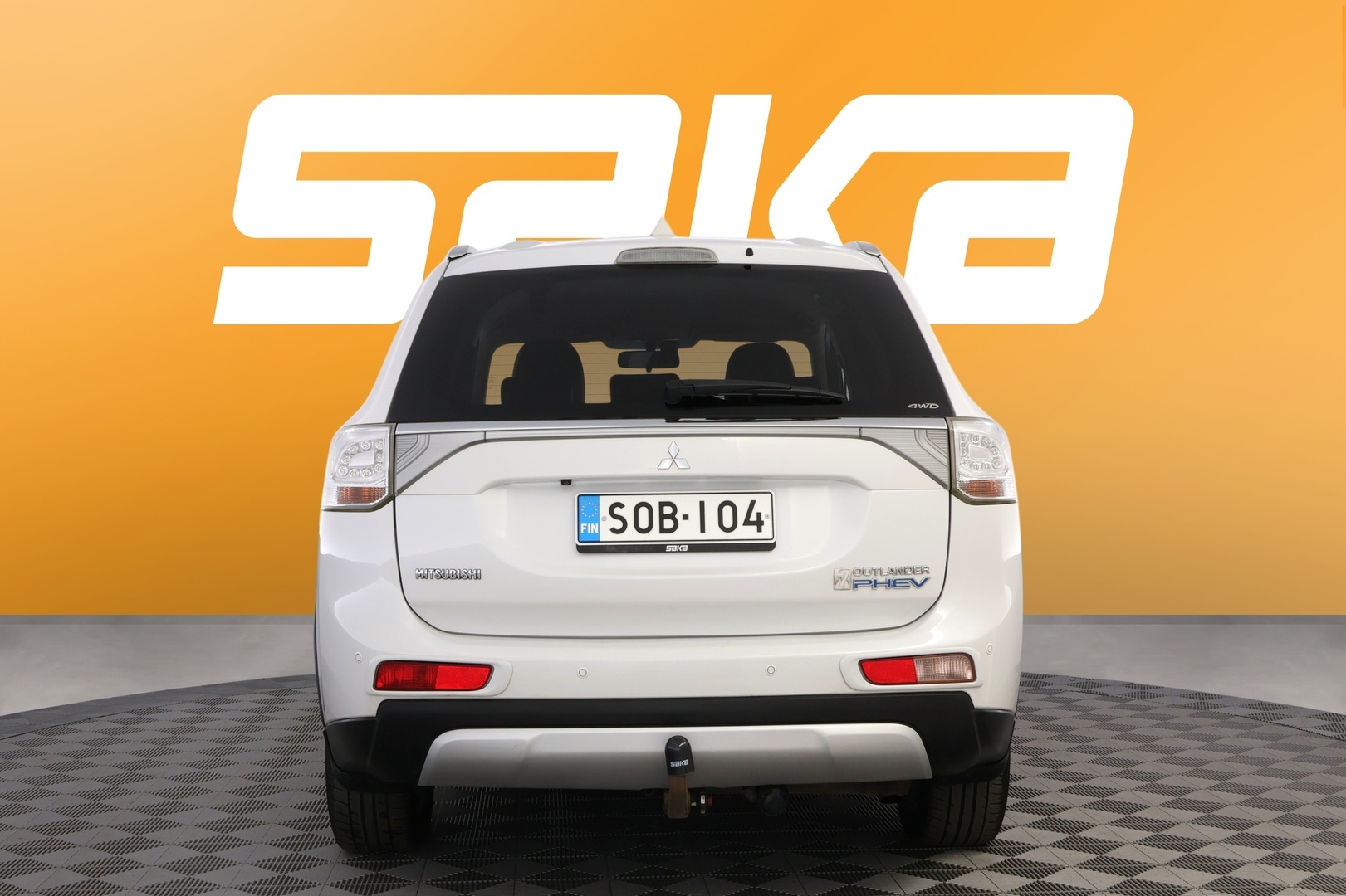 MITSUBISHI Outlander PHEV 2015