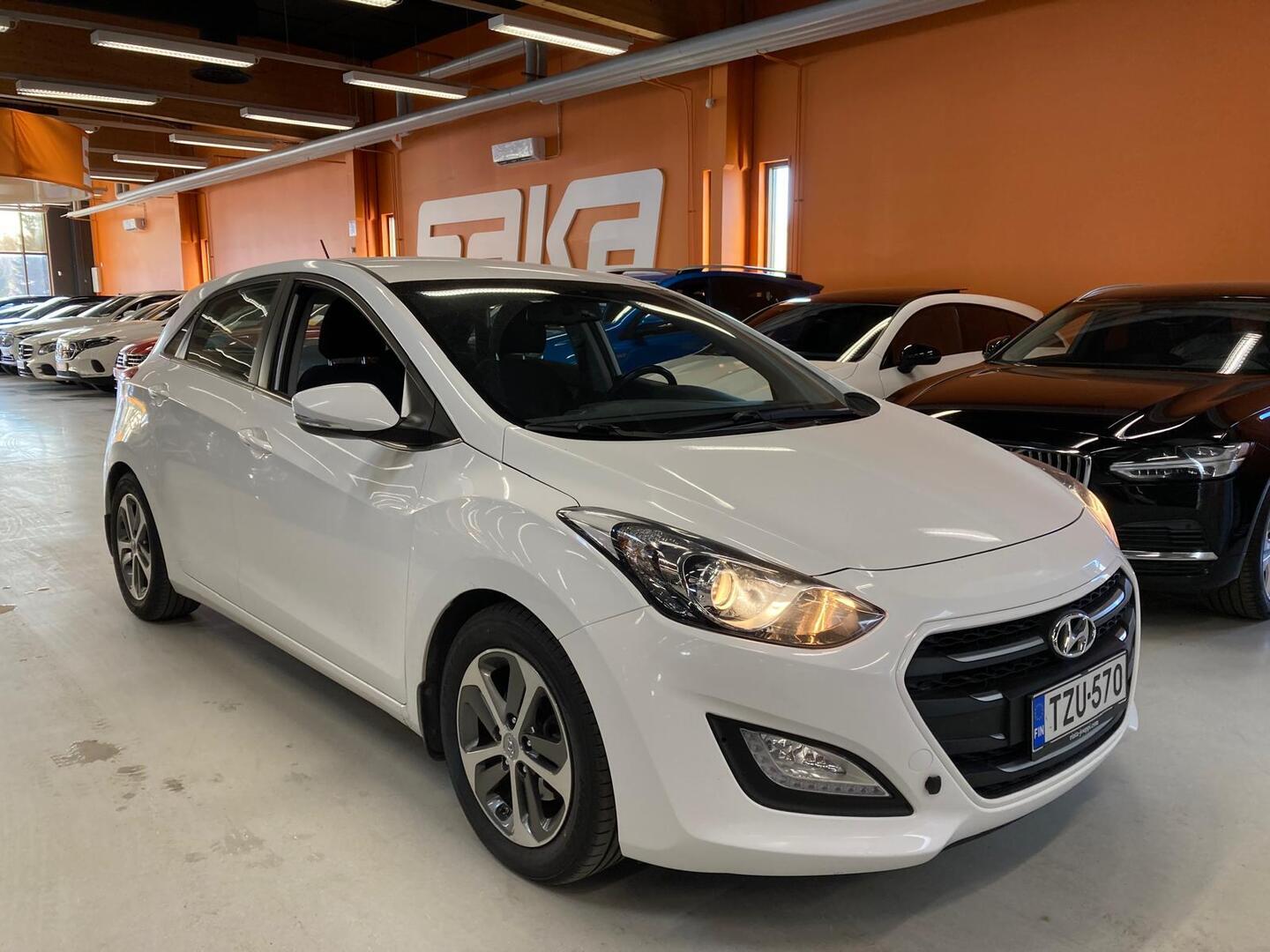 HYUNDAI i30 5d 2016