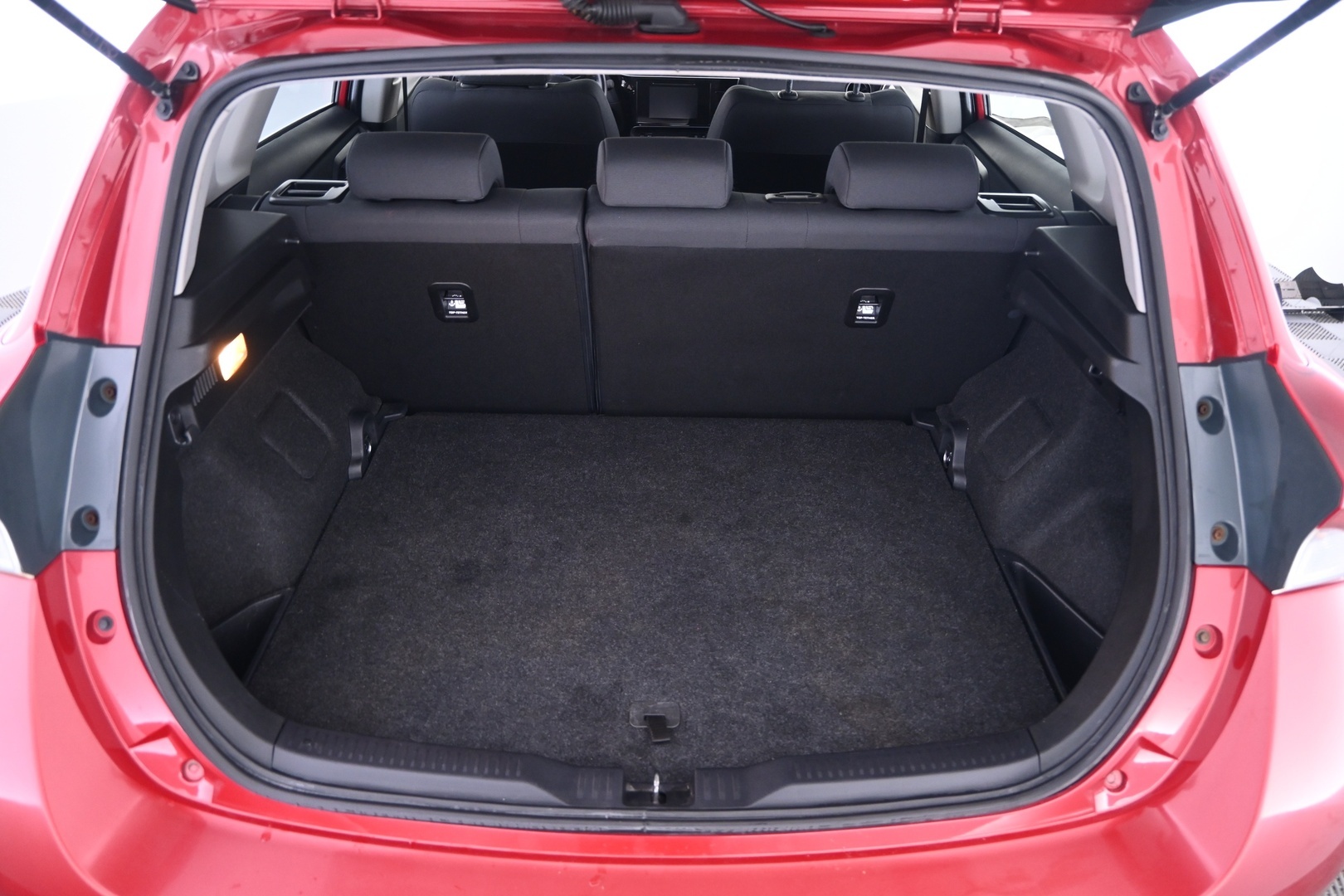 TOYOTA Auris 2015