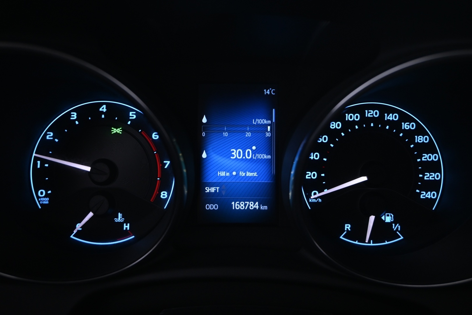 TOYOTA Auris 2015