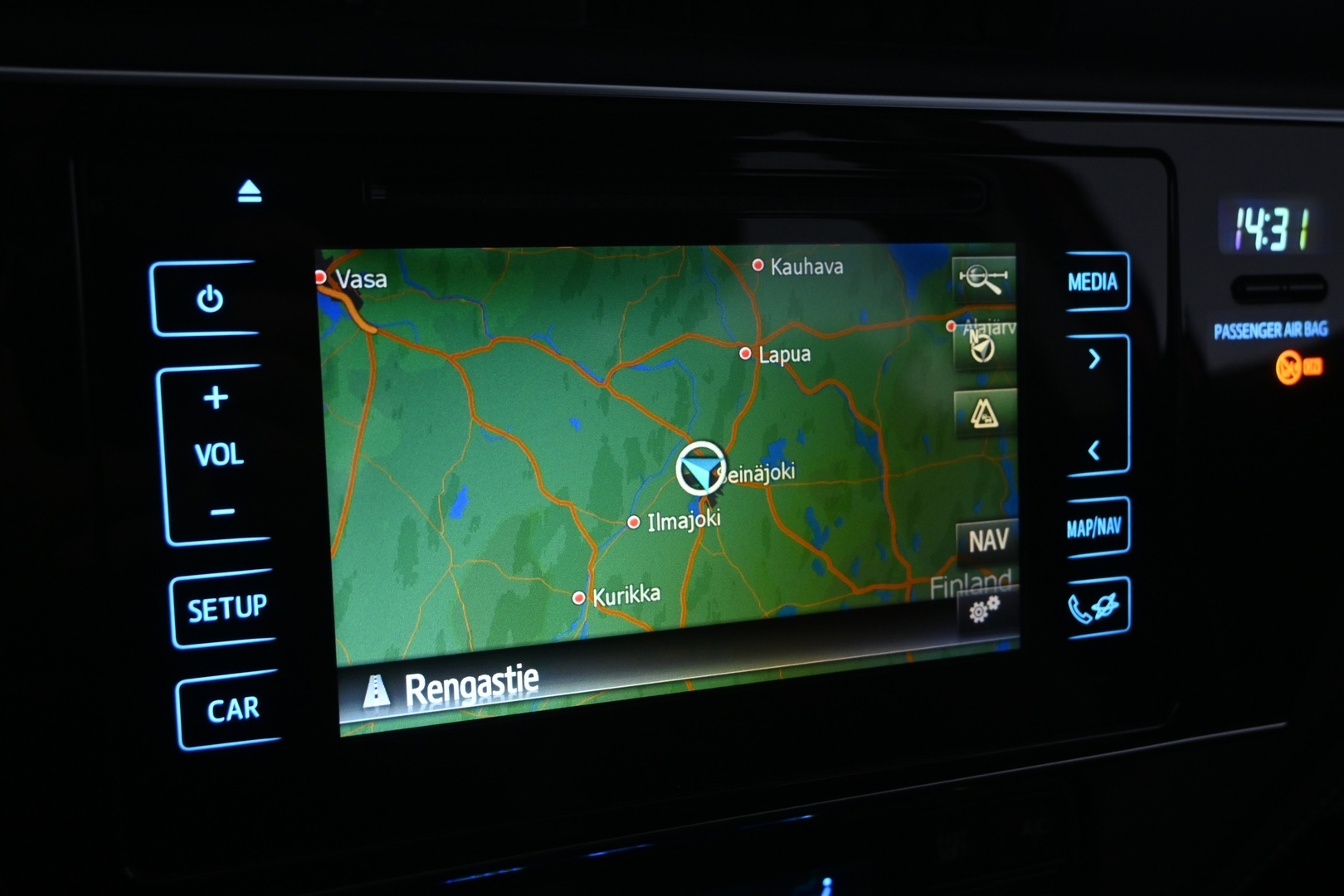 TOYOTA Auris 2015