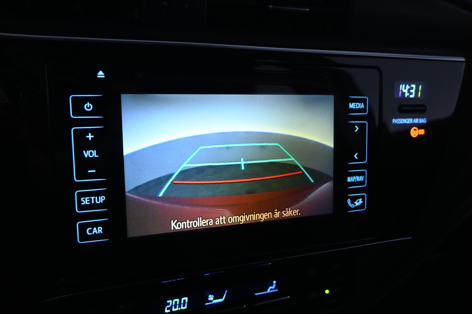 TOYOTA Auris 2015