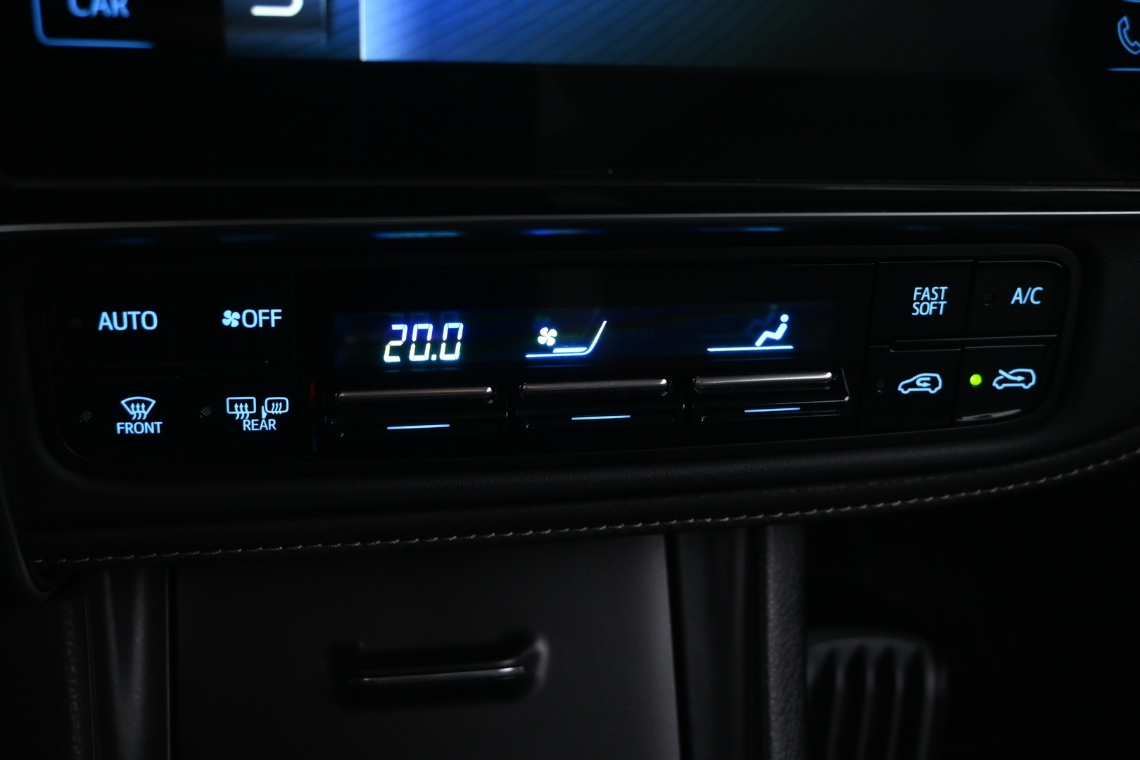 TOYOTA Auris 2015