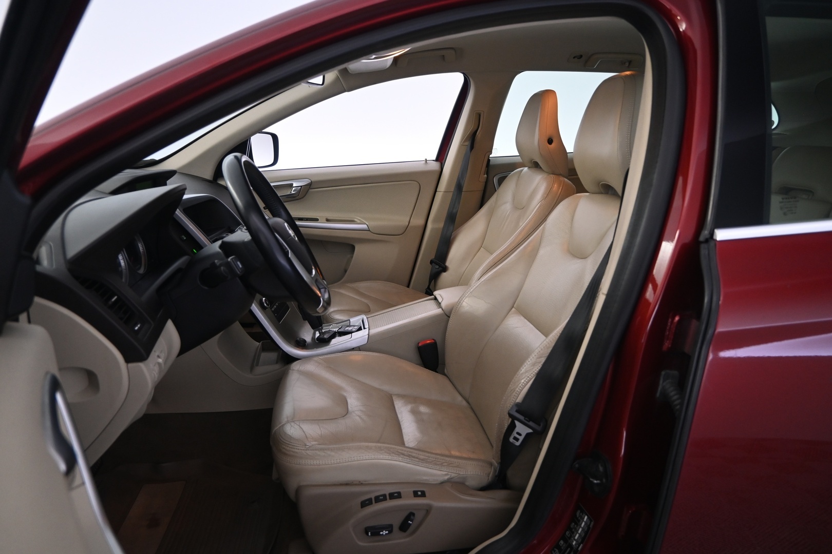 VOLVO XC60 2011