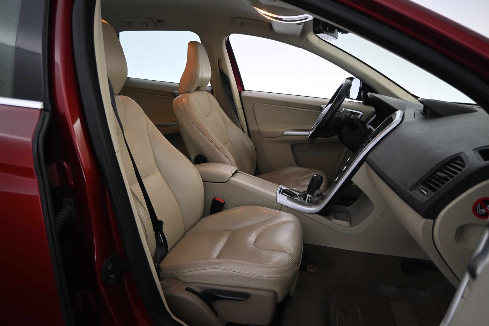 VOLVO XC60 2011