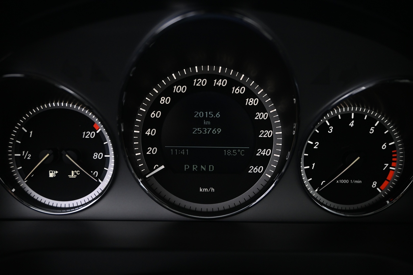 MERCEDES-BENZ C 2011