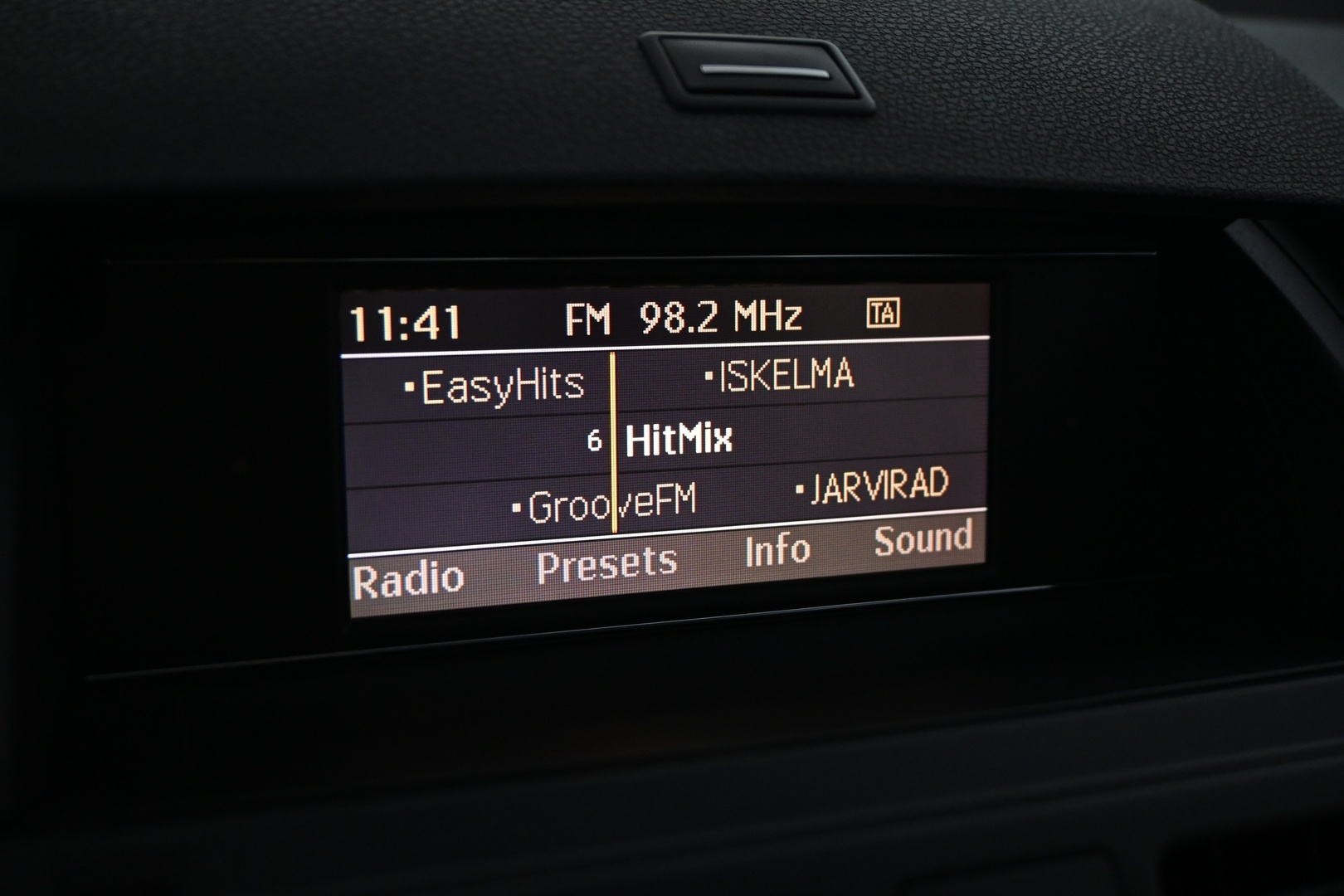 MERCEDES-BENZ C 2011