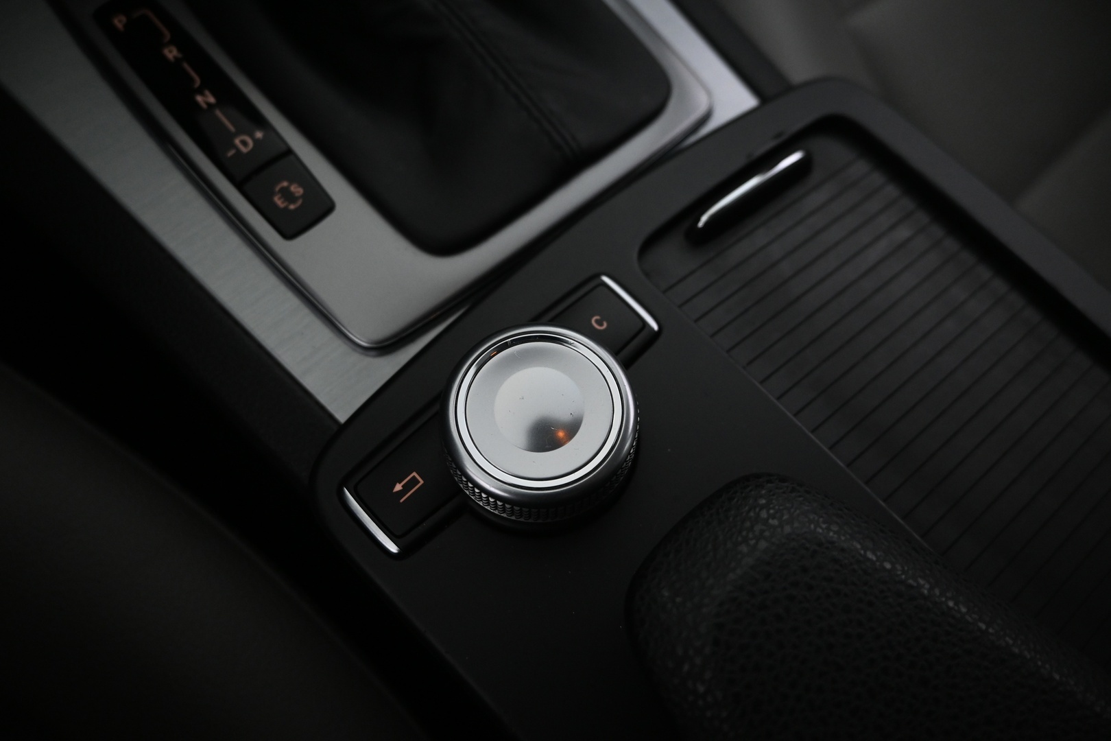 MERCEDES-BENZ C 2011