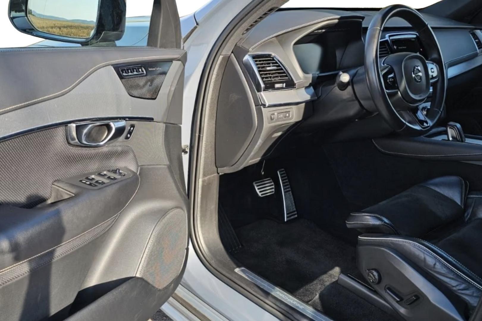 VOLVO XC90 2022