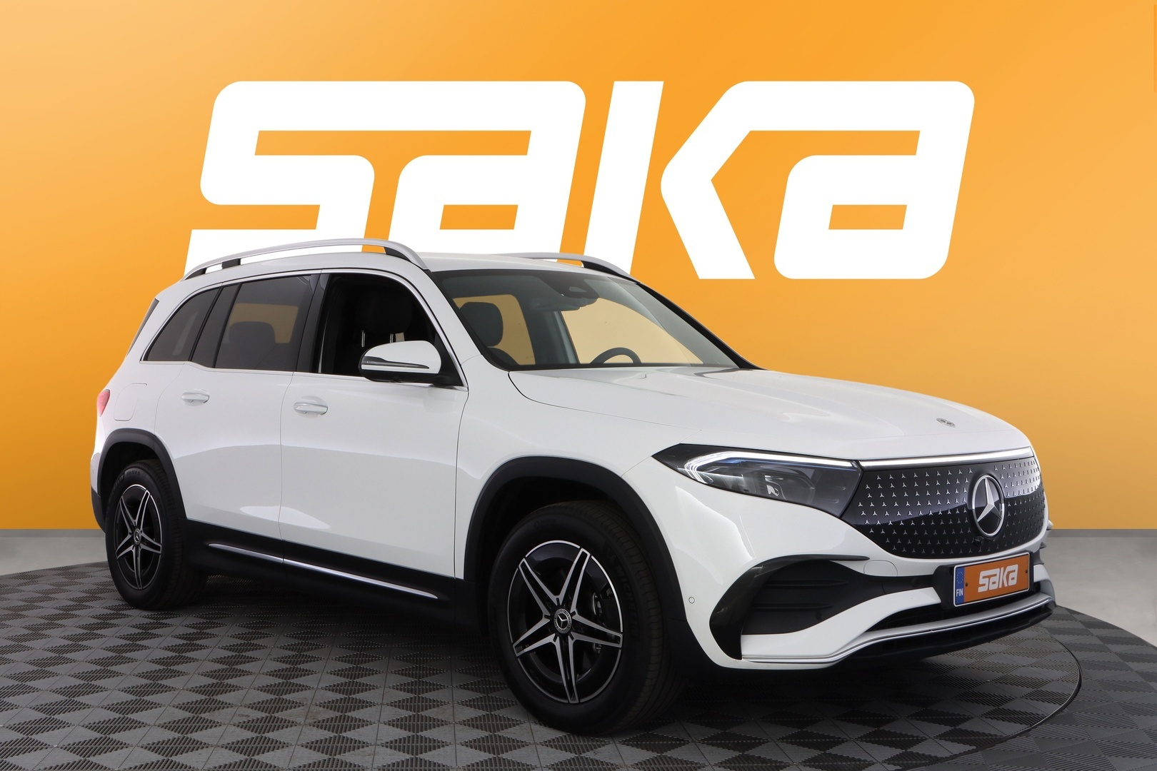 MERCEDES-BENZ EQB 2026