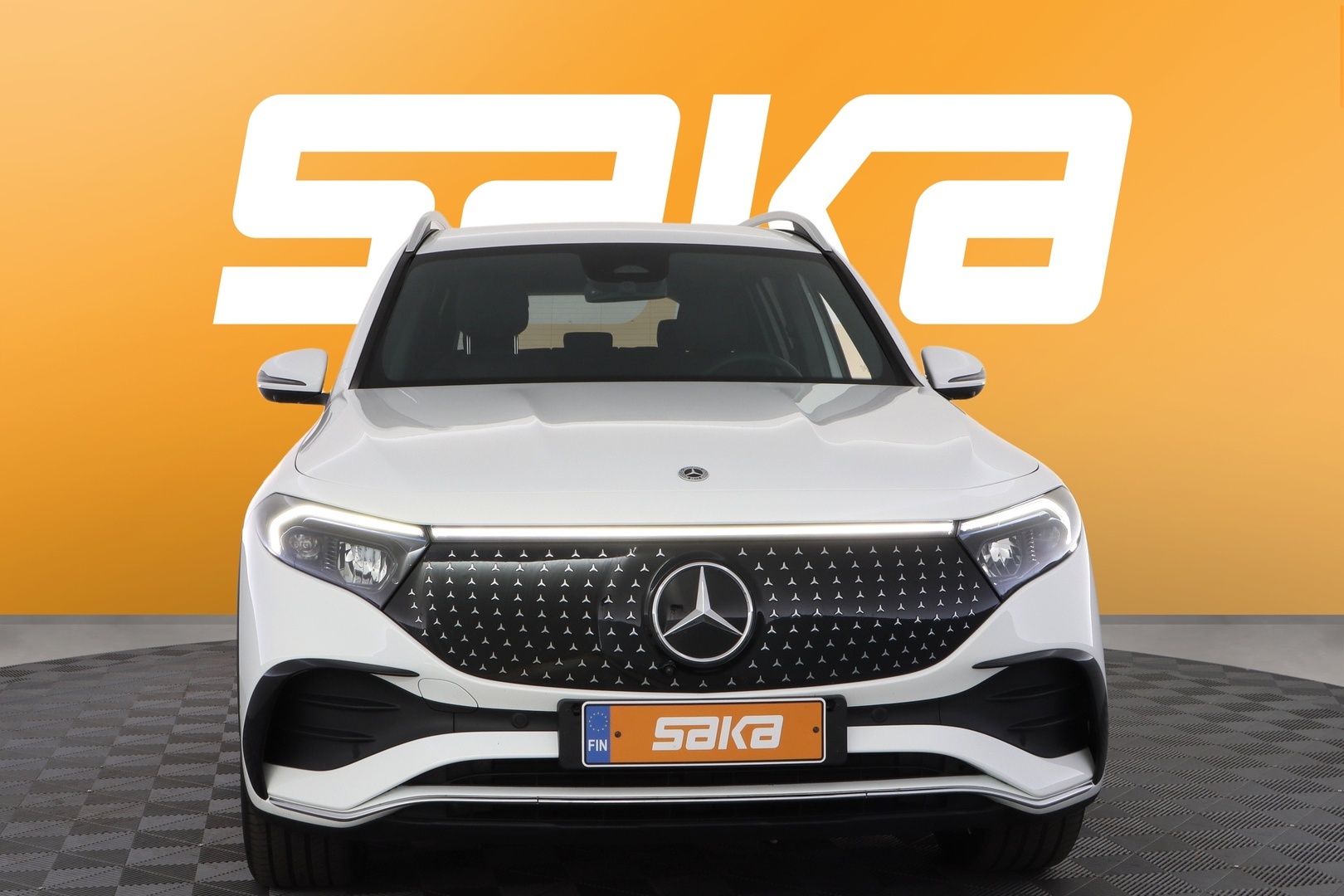 MERCEDES-BENZ EQB 2026