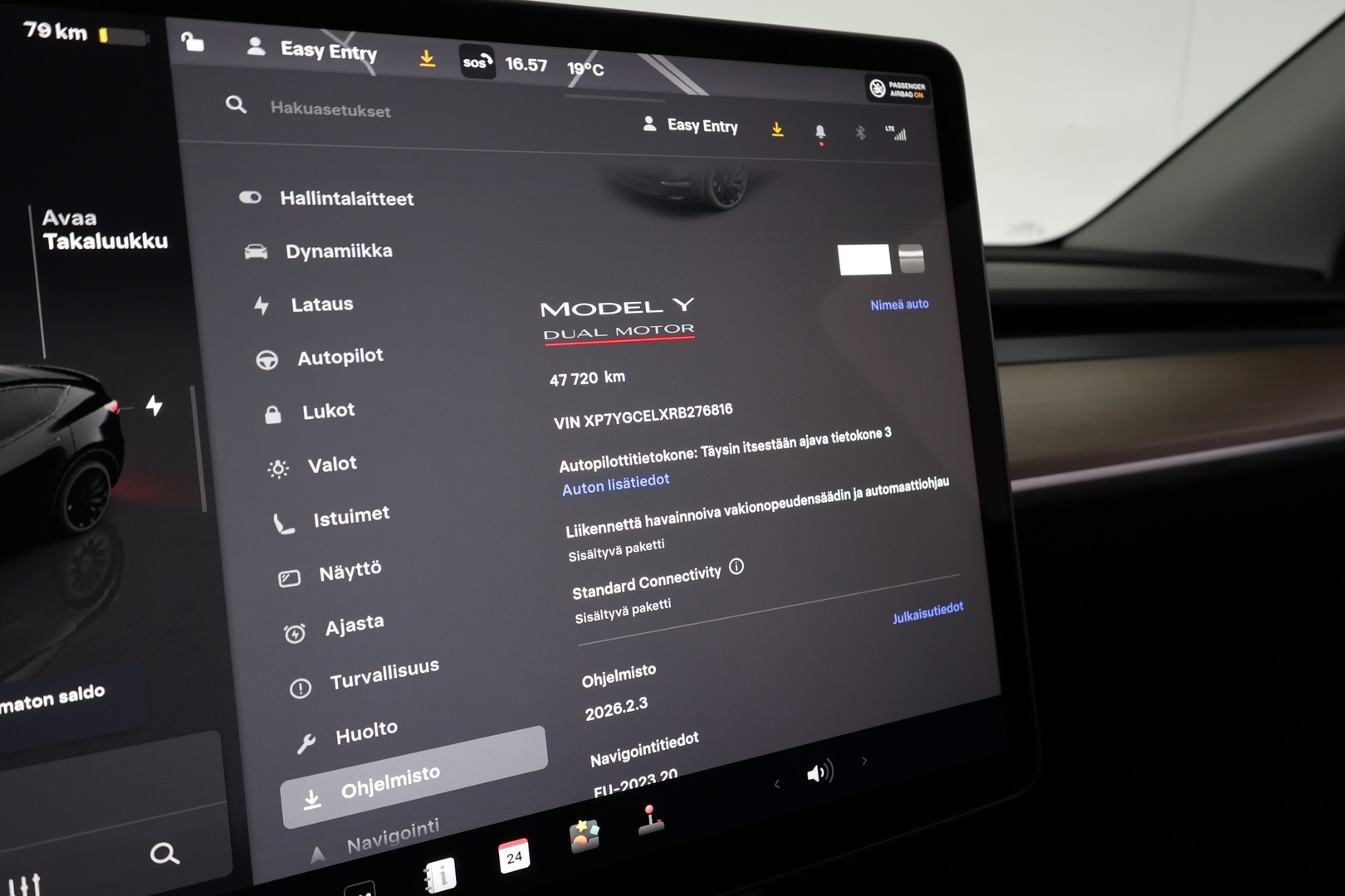 TESLA Model Y 2024