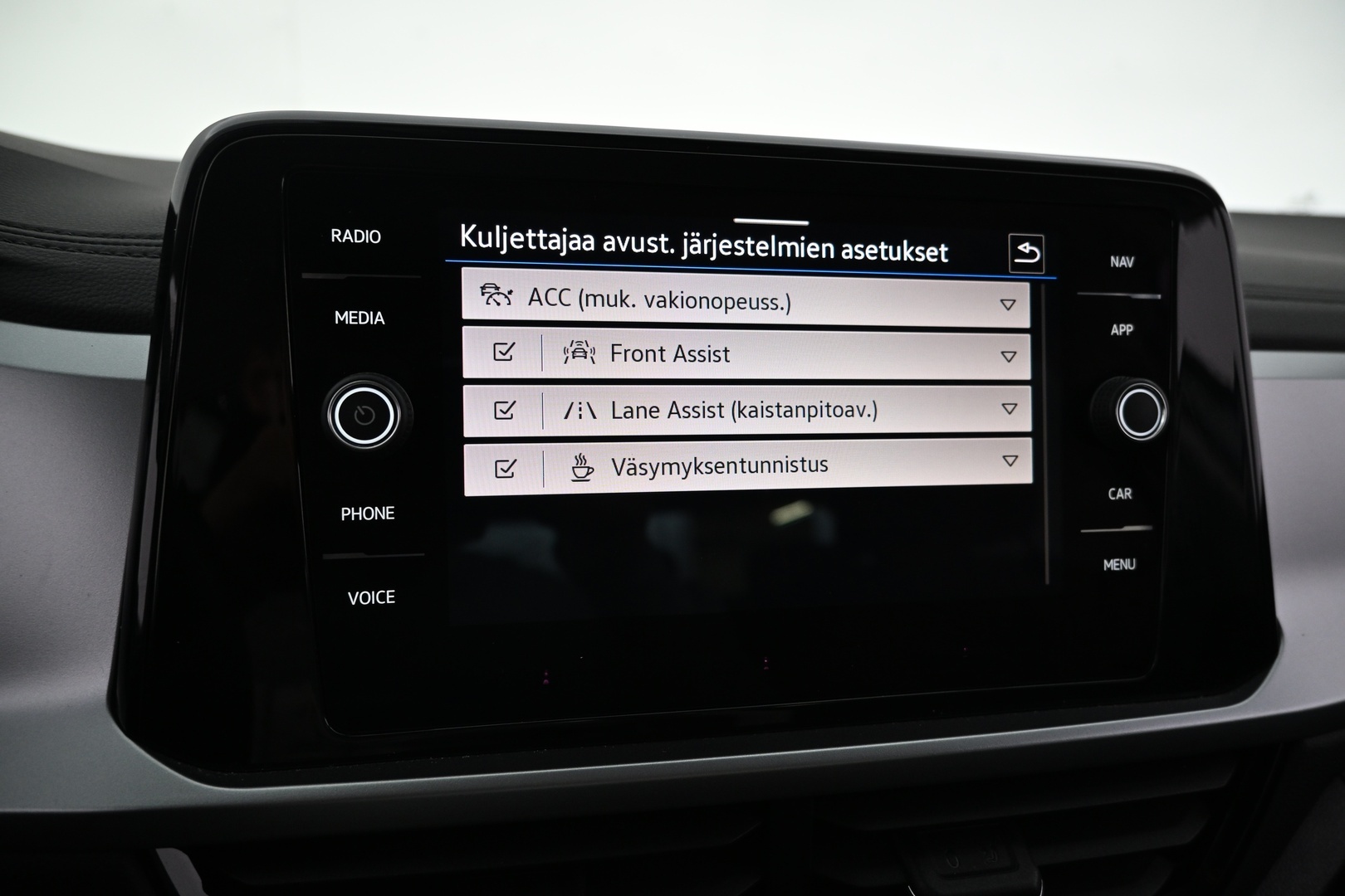 VOLKSWAGEN T-Roc 2023