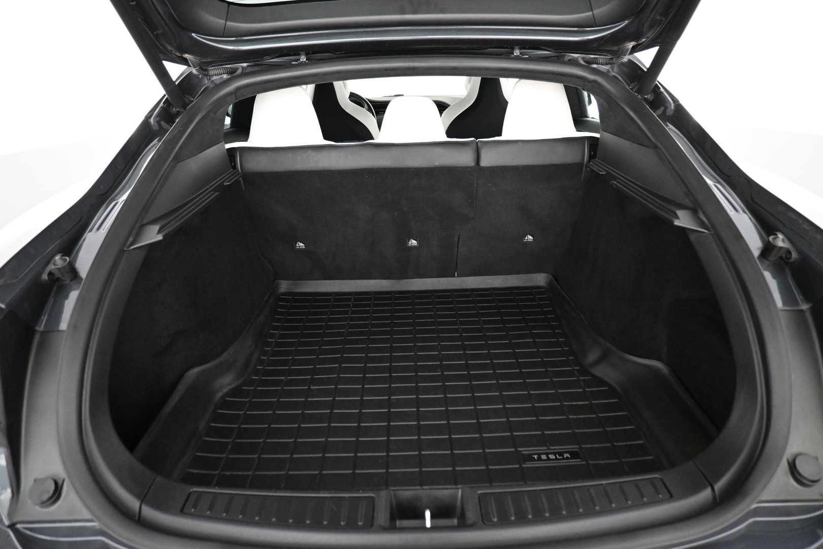 TESLA Model S 2018
