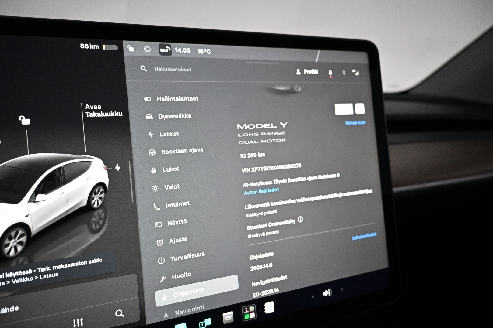 TESLA Model Y 2024