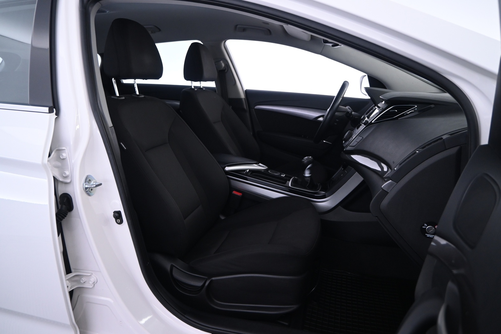 HYUNDAI i40 2012