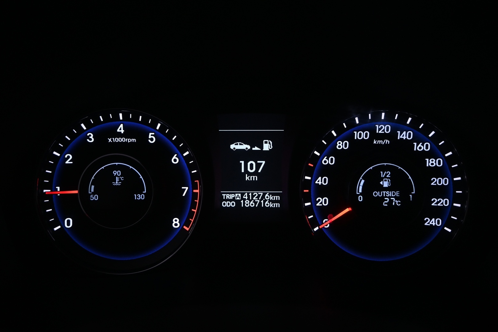 HYUNDAI i40 2012