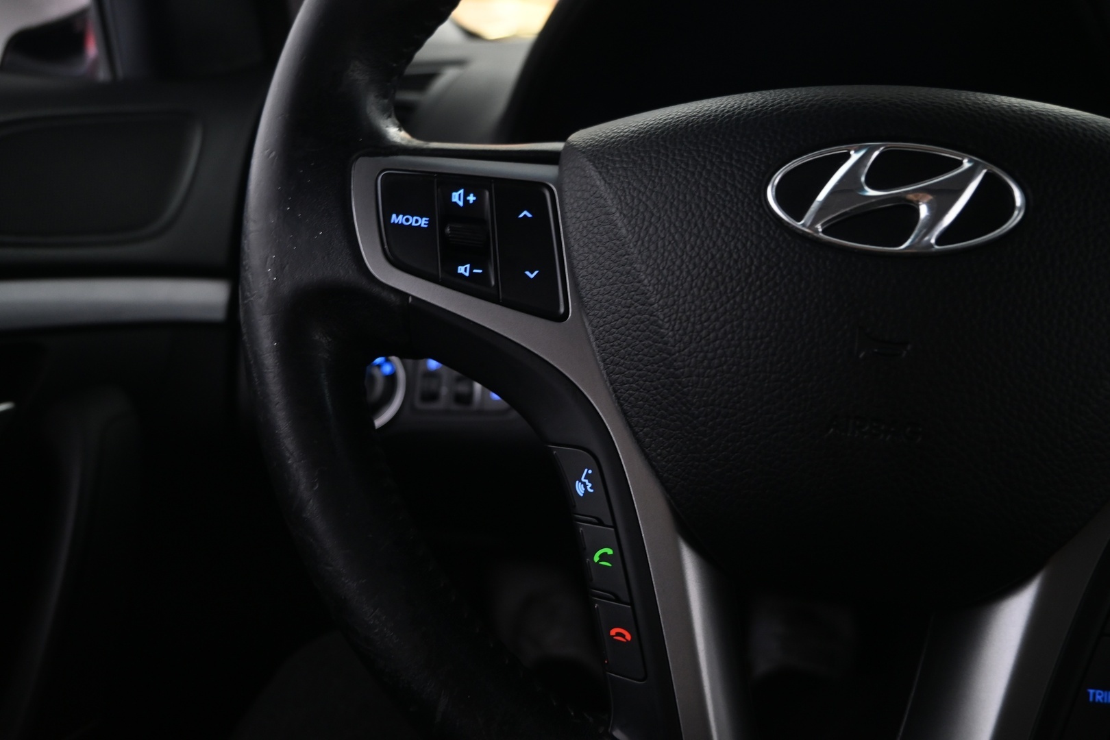 HYUNDAI i40 2012
