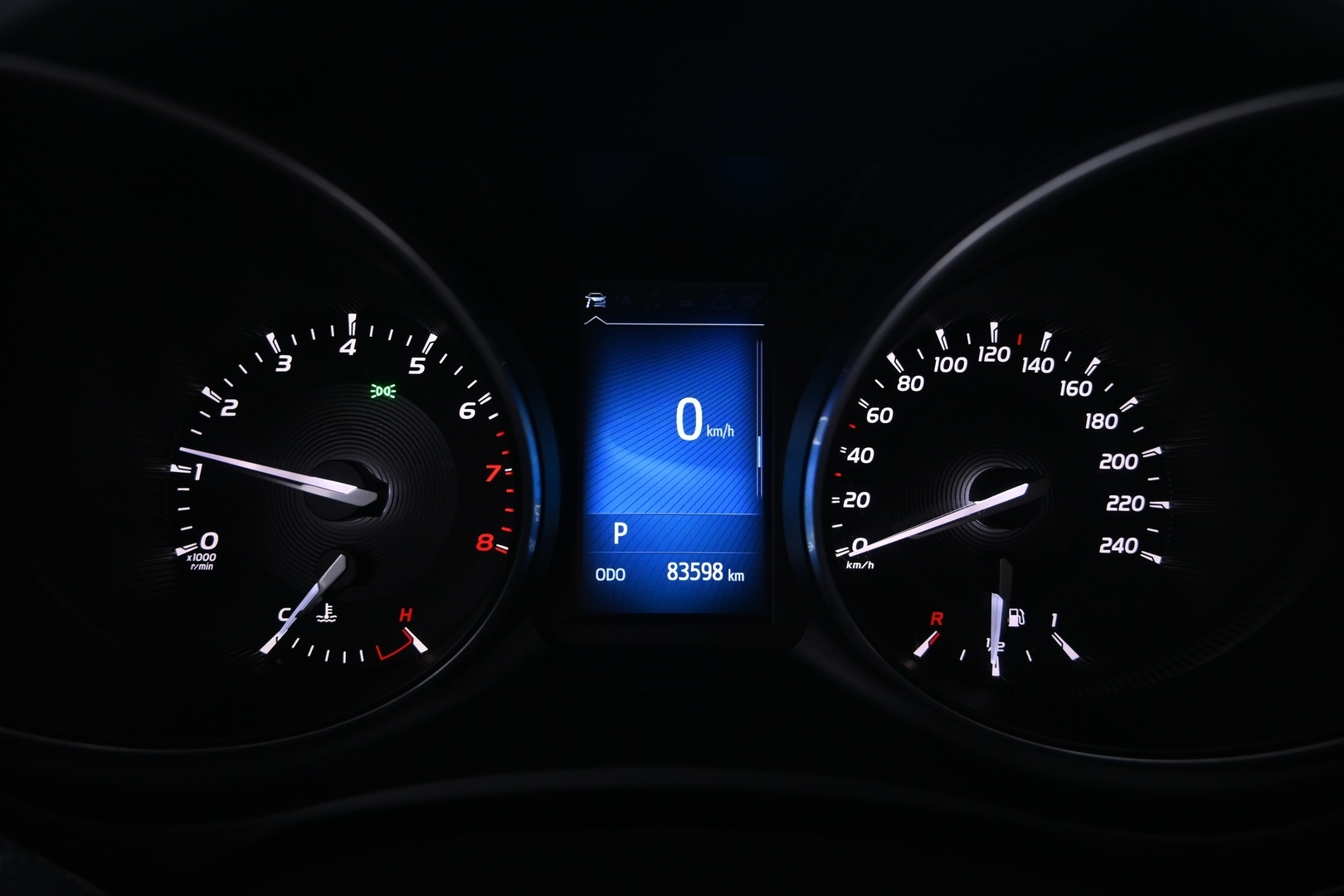 TOYOTA Avensis 2016