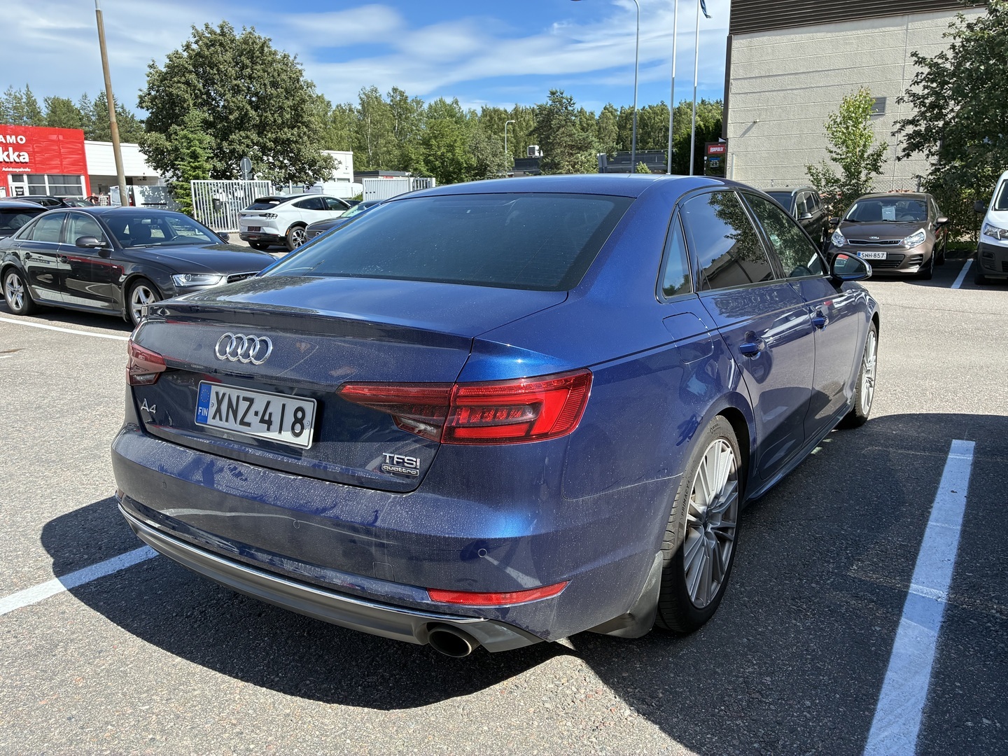 AUDI A4 2016