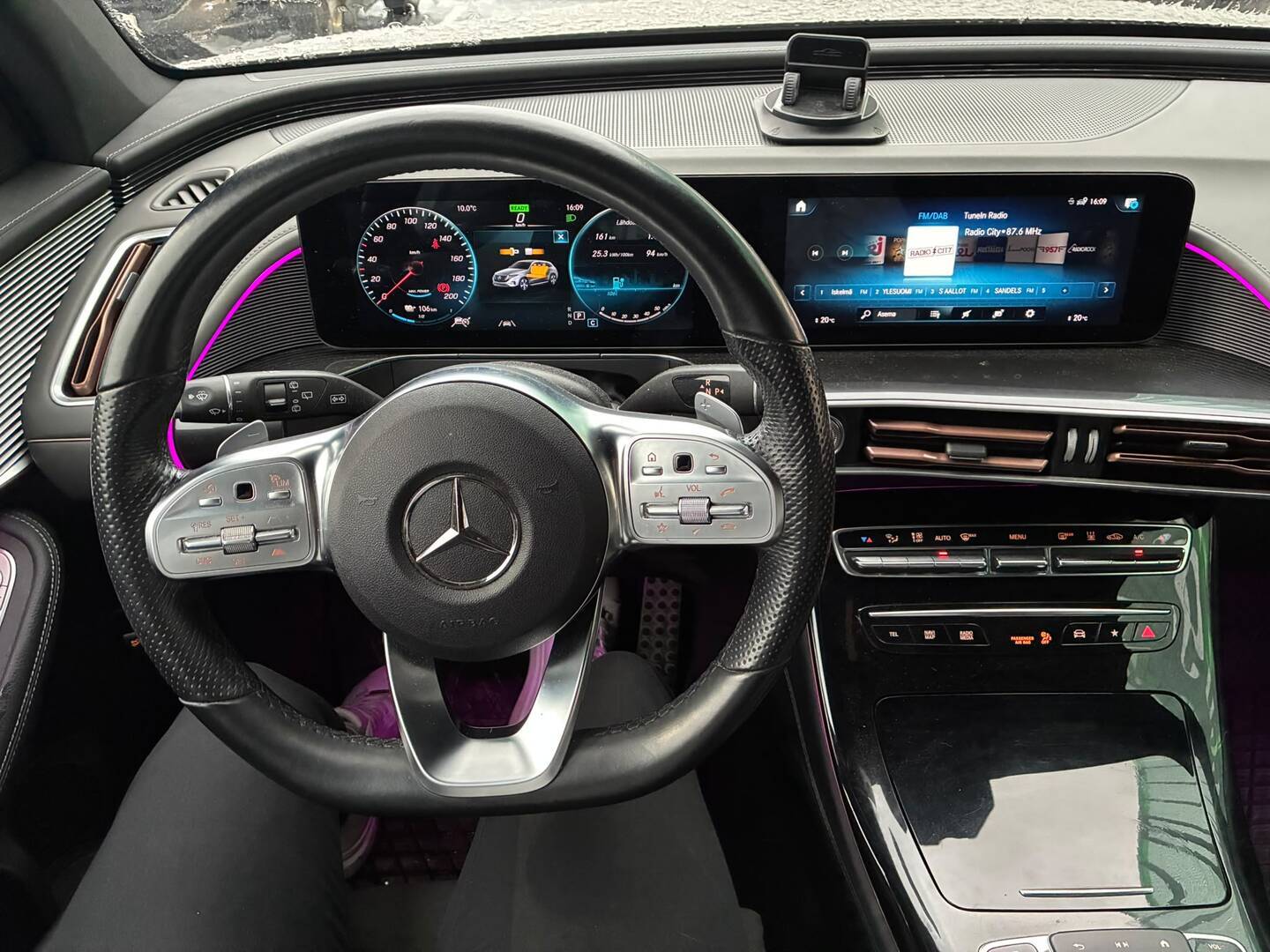 MERCEDES-BENZ EQC 2022