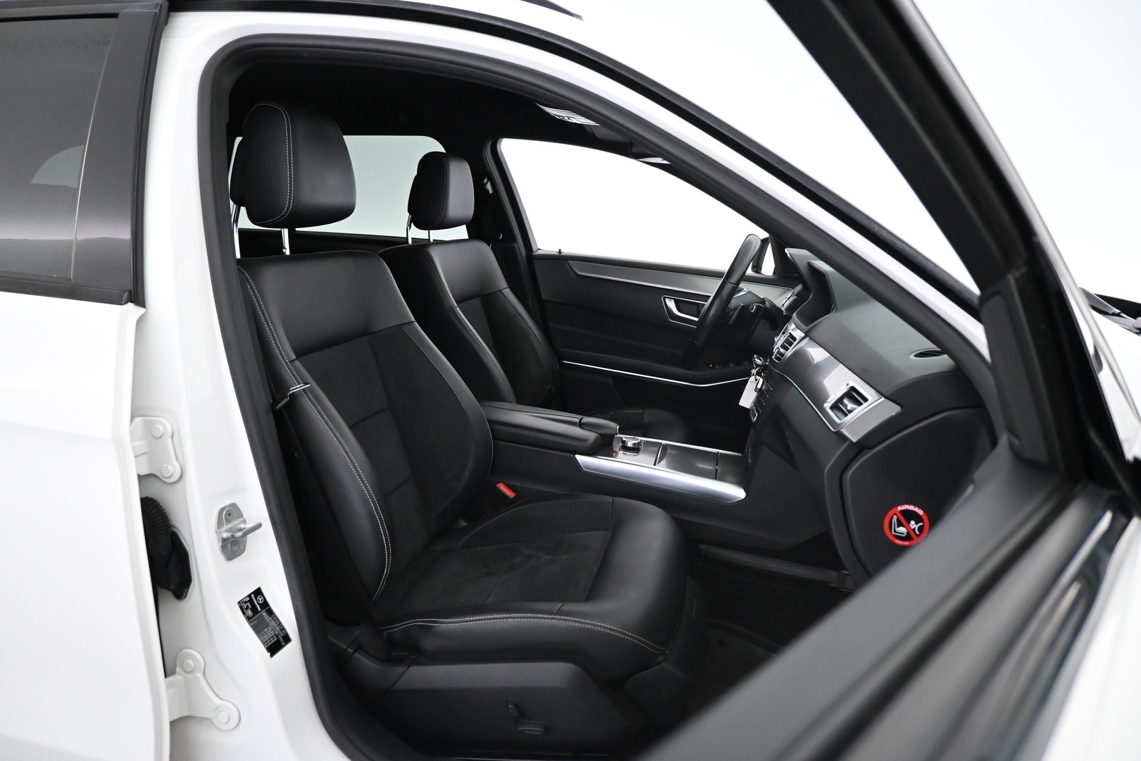 MERCEDES-BENZ E 2016