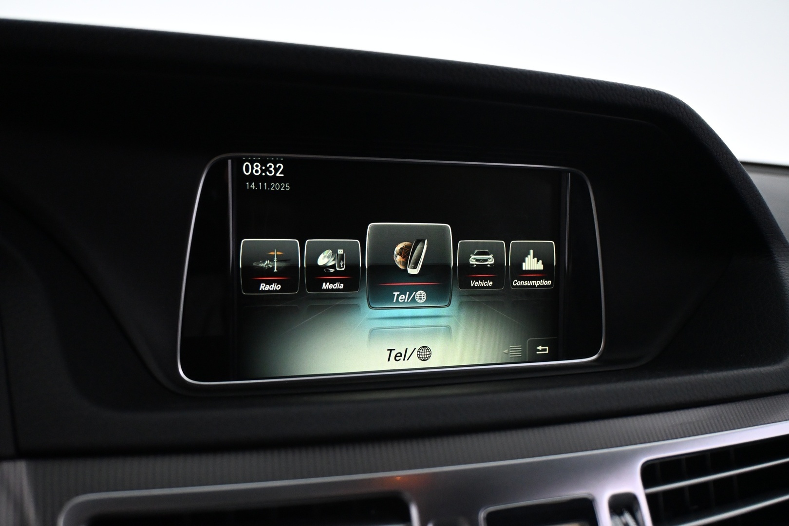 MERCEDES-BENZ E 2016