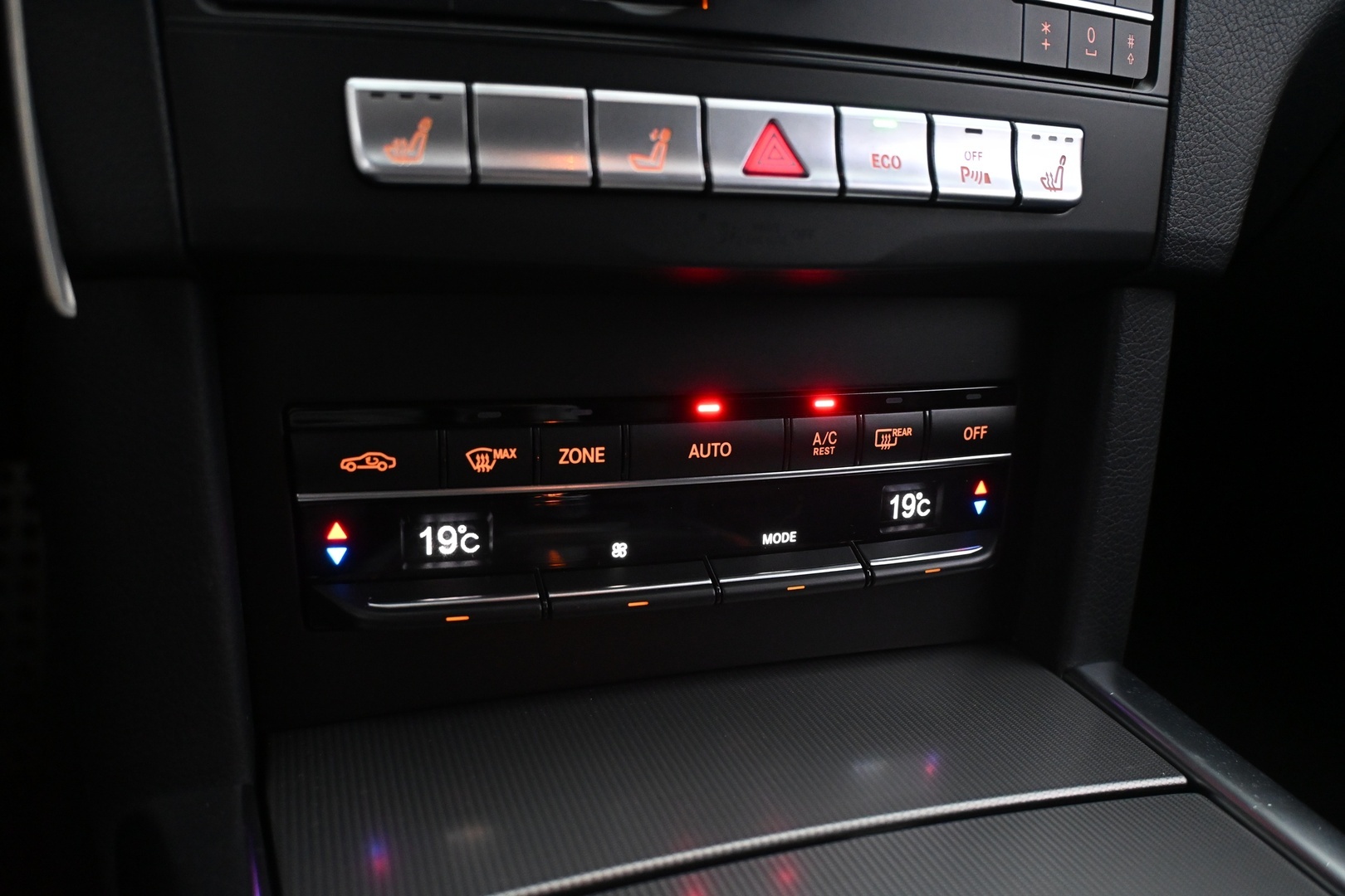 MERCEDES-BENZ E 2016