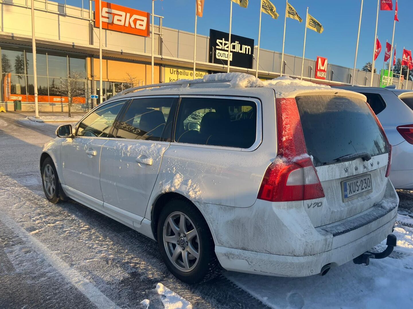 VOLVO V70 2010