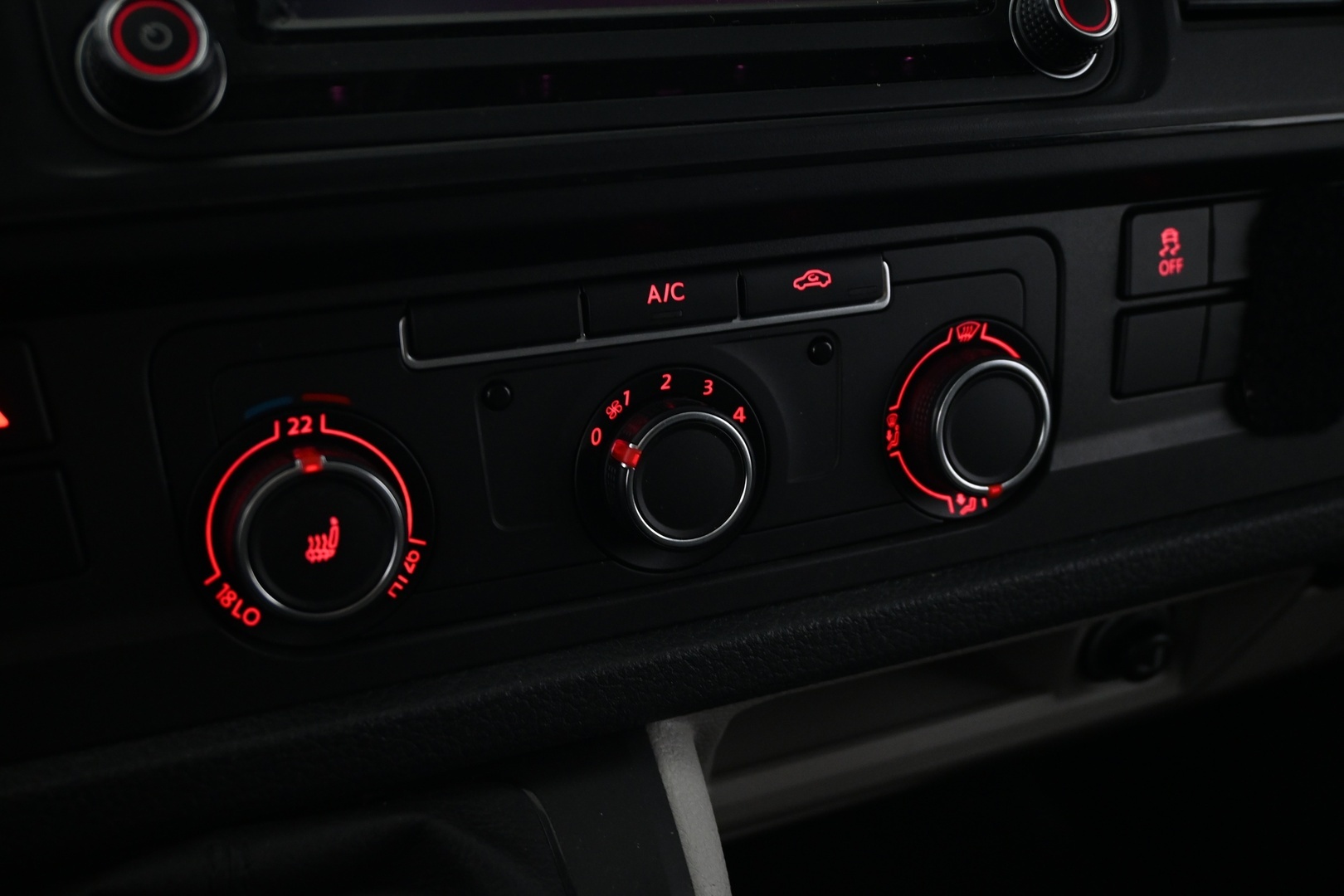 VOLKSWAGEN Transporter 2018