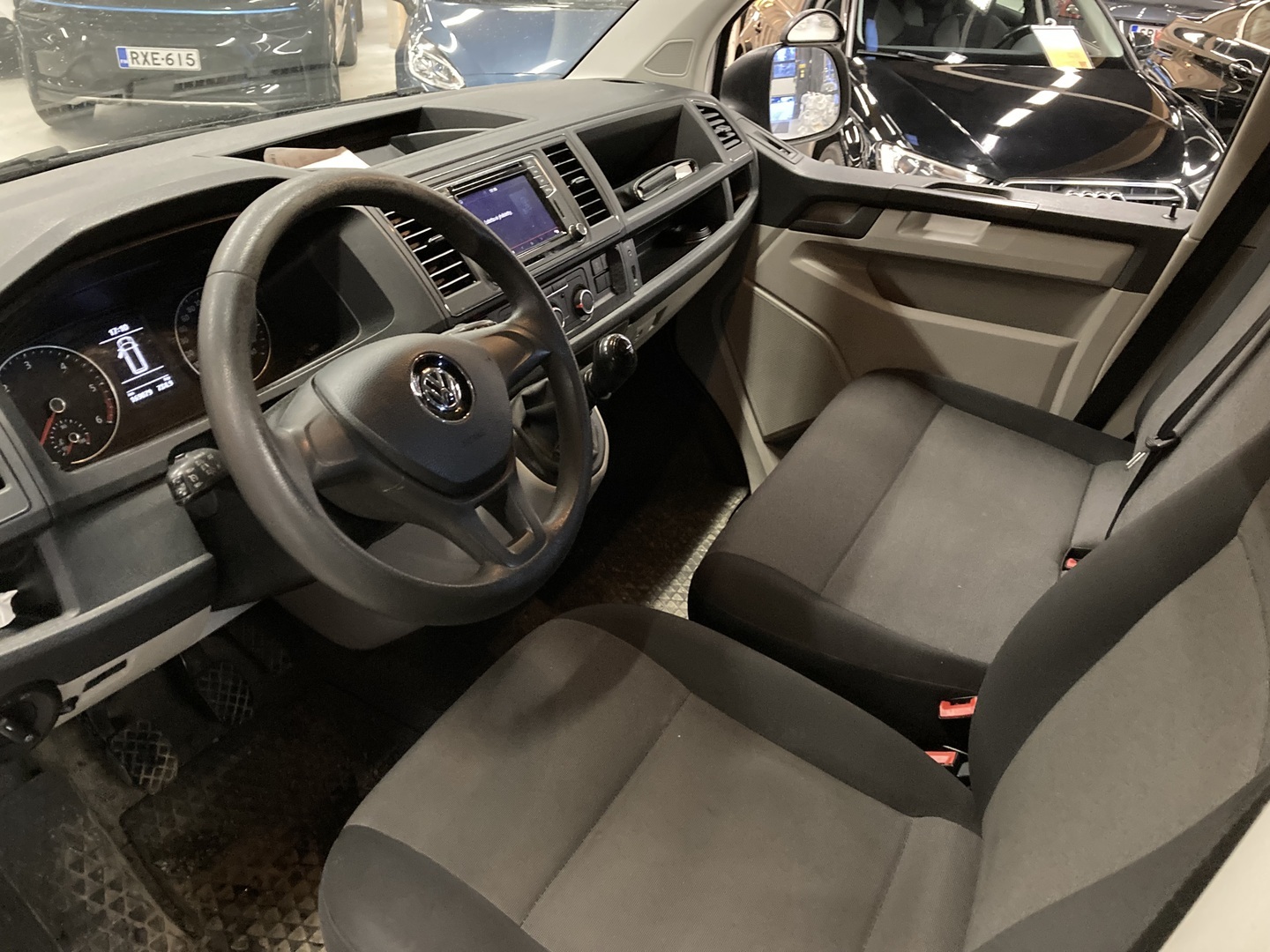 VOLKSWAGEN Transporter 2018