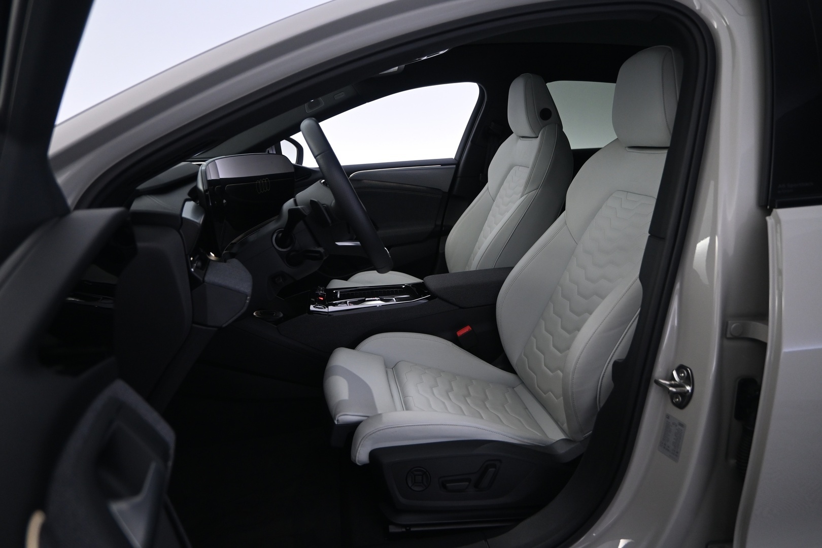 AUDI A6 e-tron 2025